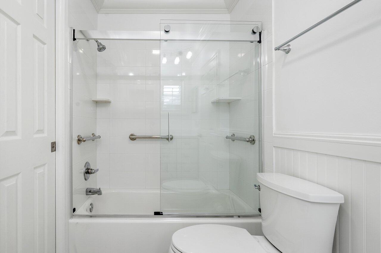 150 Southwest 11th Court Boca Raton, FL 33486 - Photo 22 of 40 027-150Southwest11thCourt-BocaRaton-FL-3