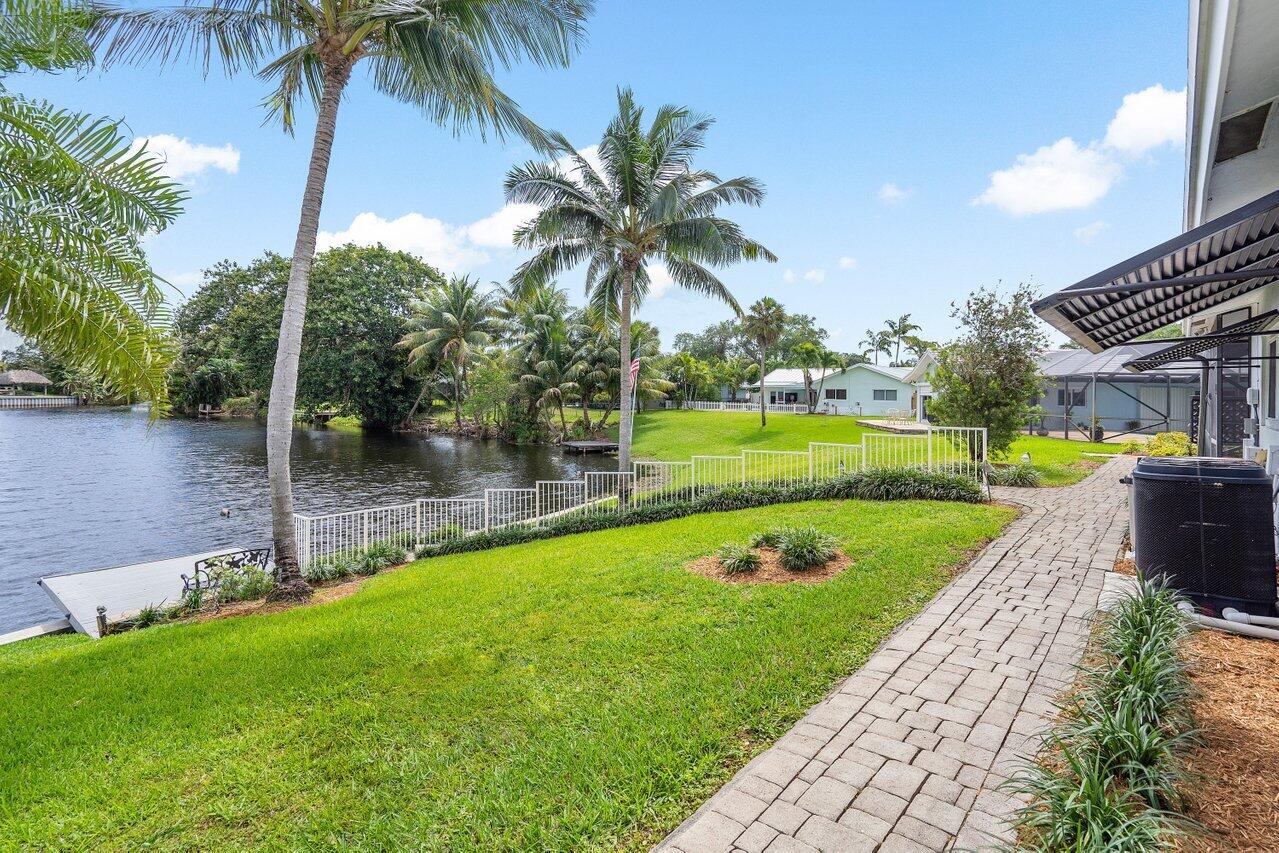 150 Southwest 11th Court Boca Raton, FL 33486 - Photo 29 of 40 035-150Southwest11thCourt-BocaRaton-FL-3