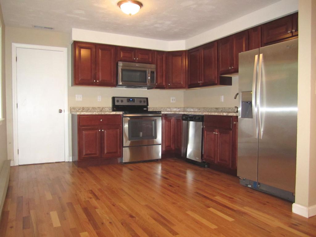 454 Boston Post Road Amherst, NH 03031 - Photo 2 of 27