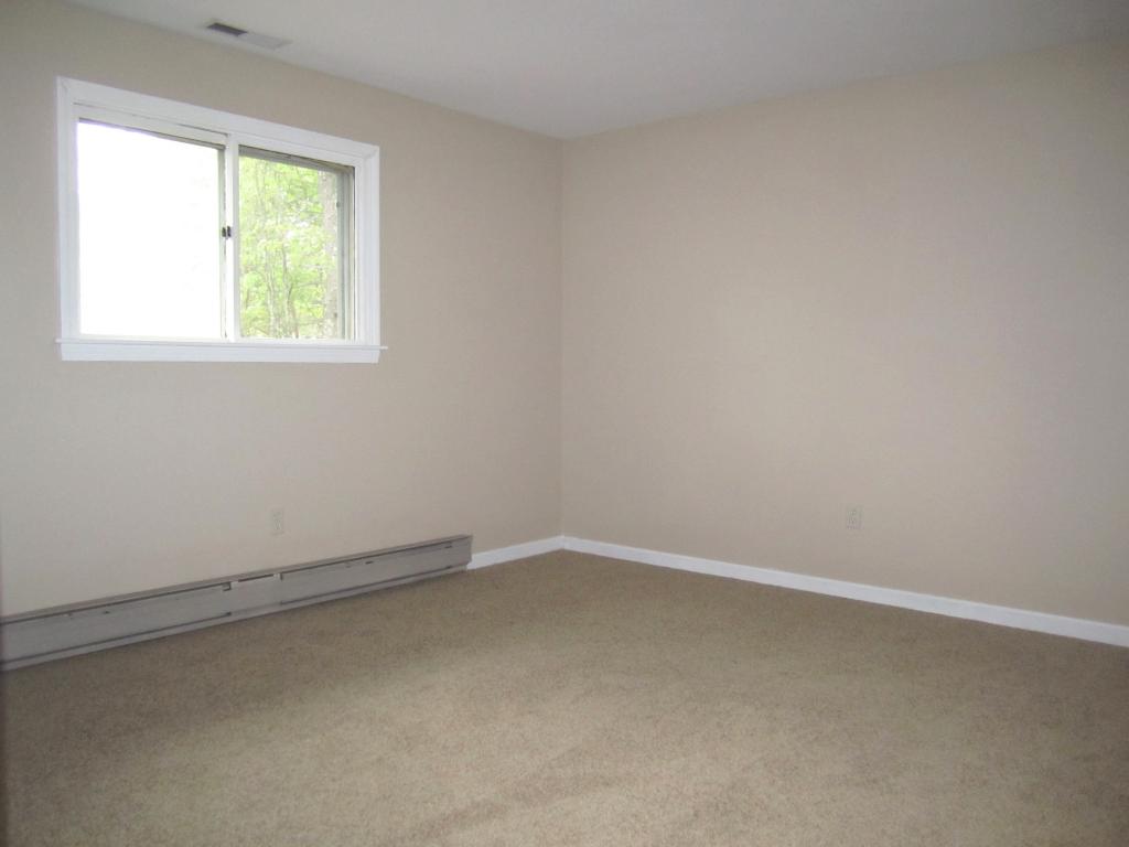 454 Boston Post Road Amherst, NH 03031 - Photo 13 of 27