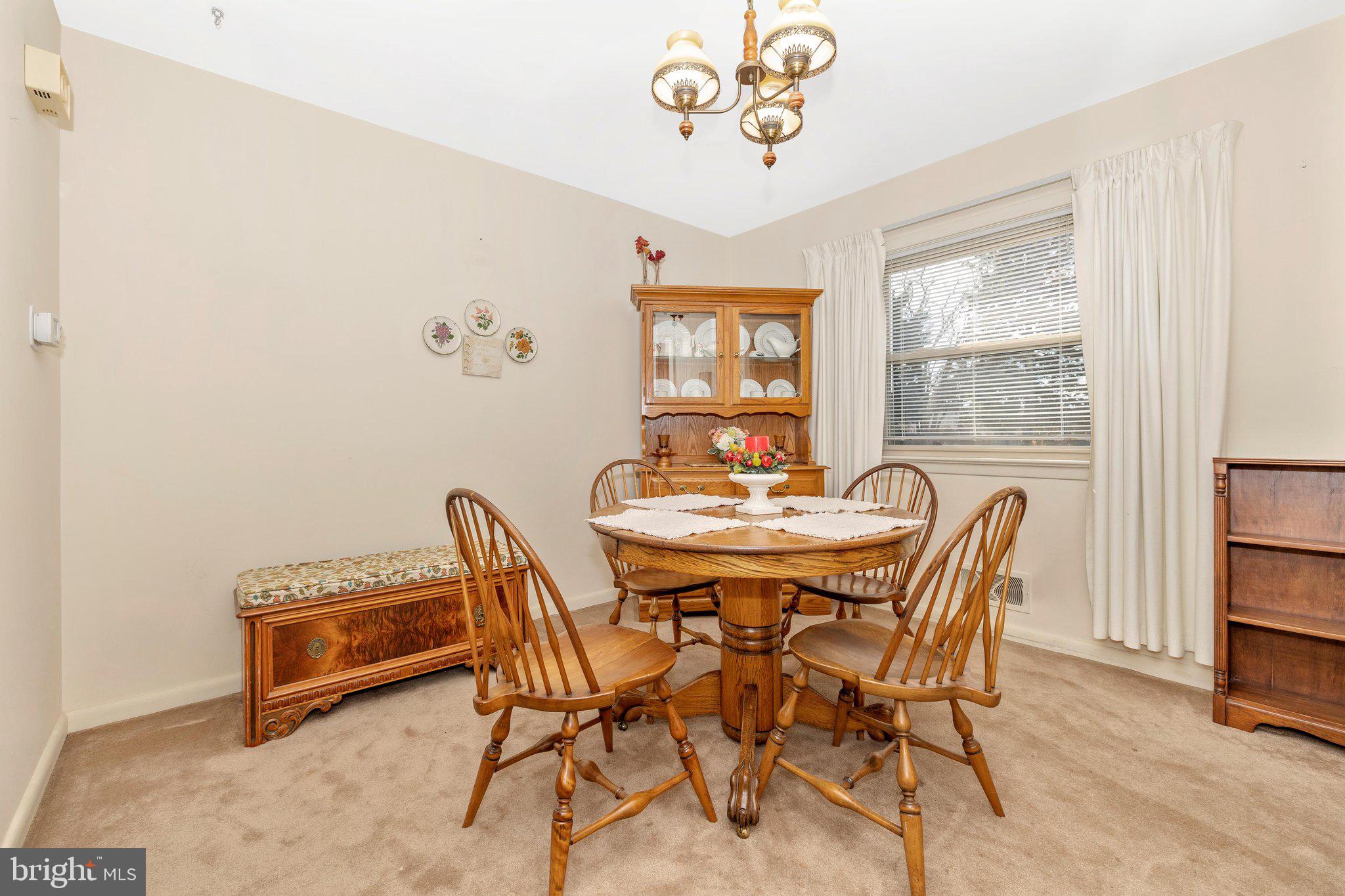 7 Georgetown Road Walkersville, MD 21793 - Photo 20 of 55 Dining Room