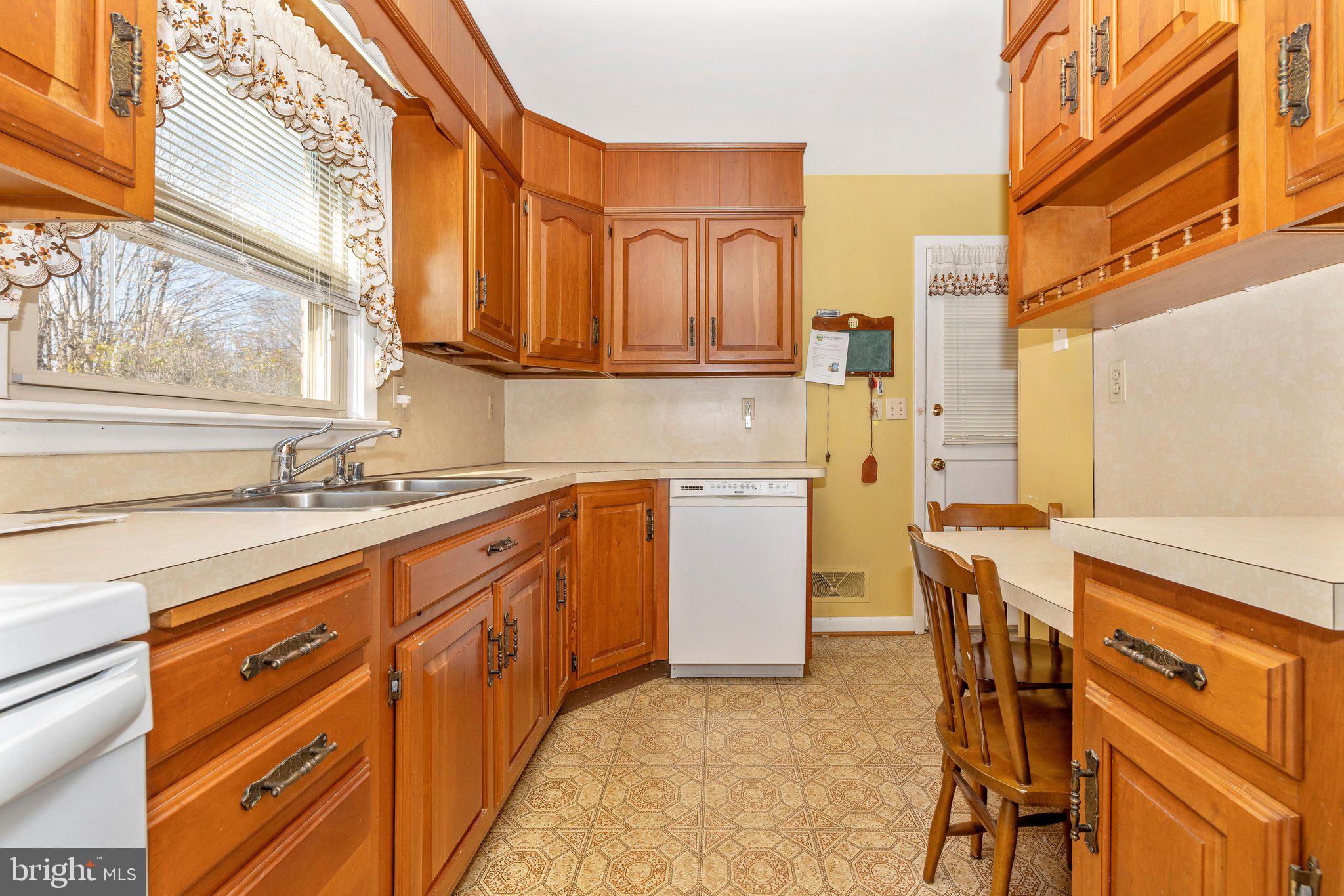 7 Georgetown Road Walkersville, MD 21793 - Photo 23 of 55 Kitchen