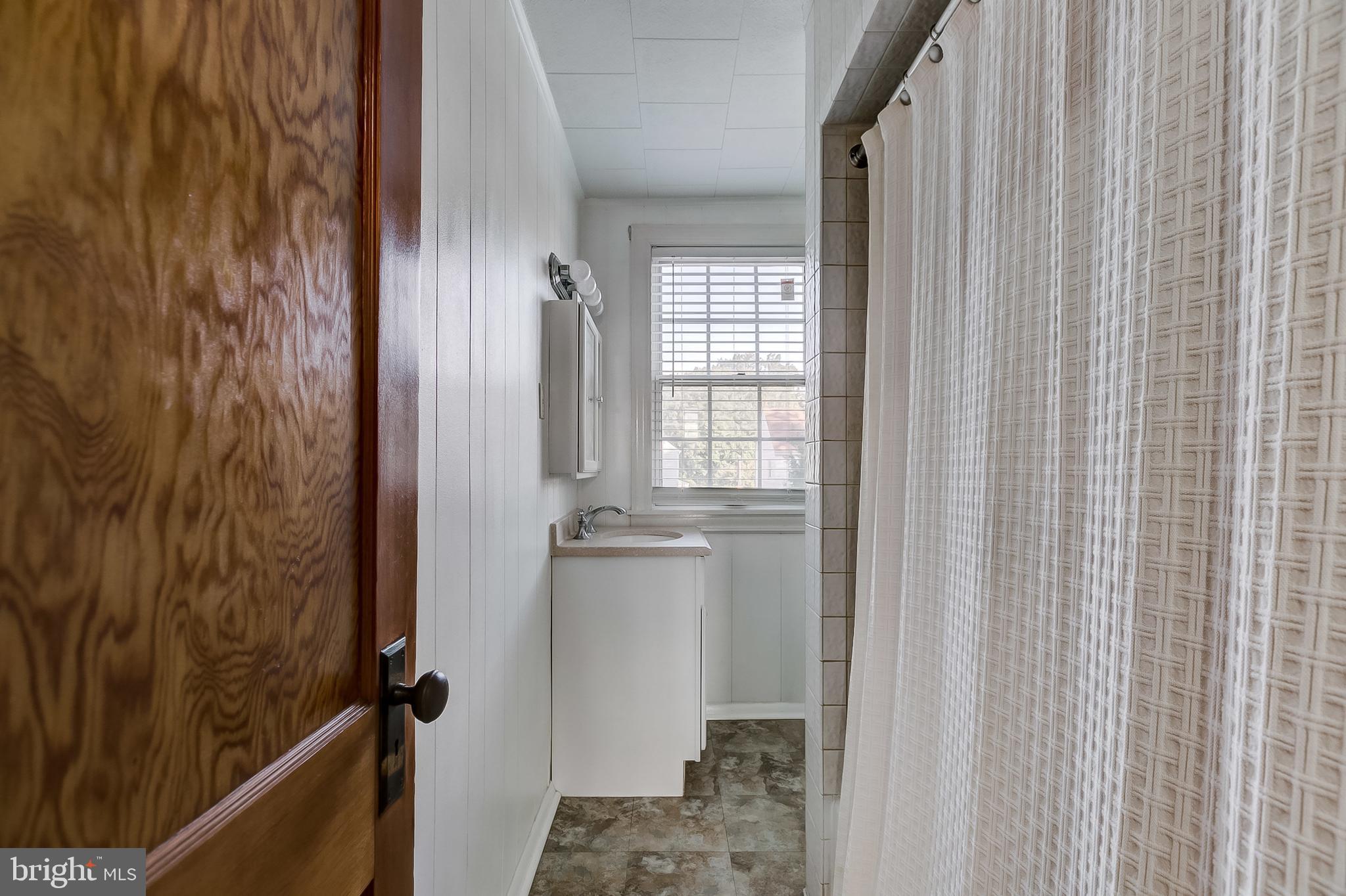 6819 Dunhill Road Baltimore, MD 21222 - Photo 21 of 33 Gallery Image 21