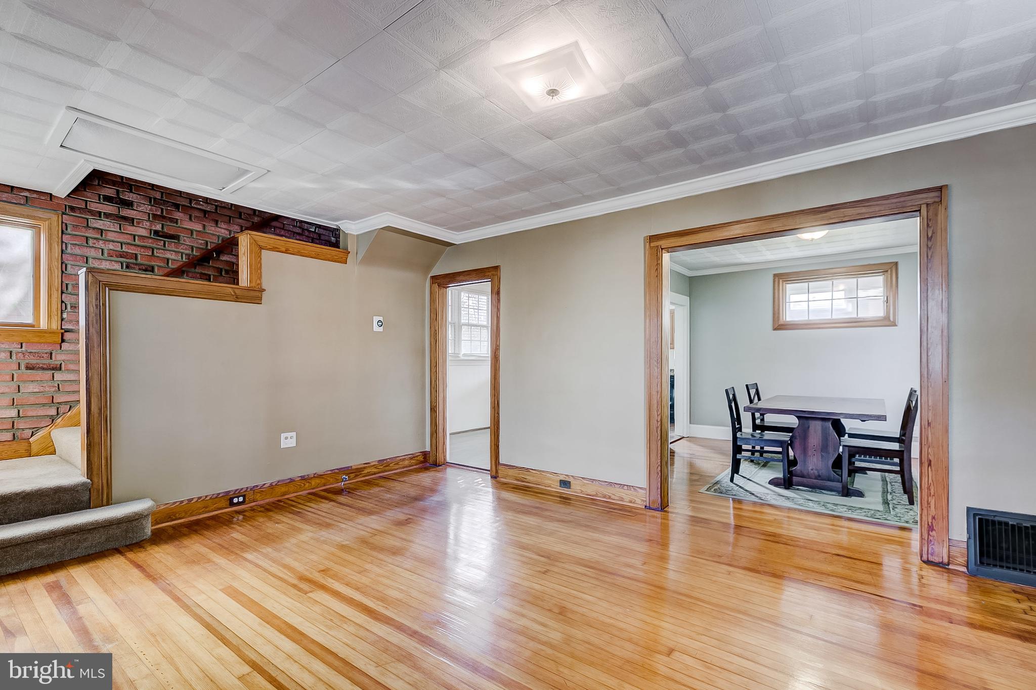 6819 Dunhill Road Baltimore, MD 21222 - Photo 7 of 33 Gallery Image 7