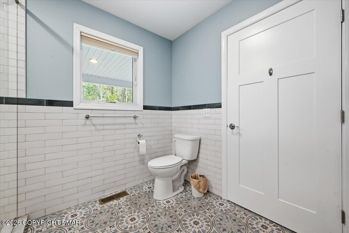 111 Spinnler Point Road Tafton, PA 18464 - Photo 102 of 148 103-090_DSC_3787