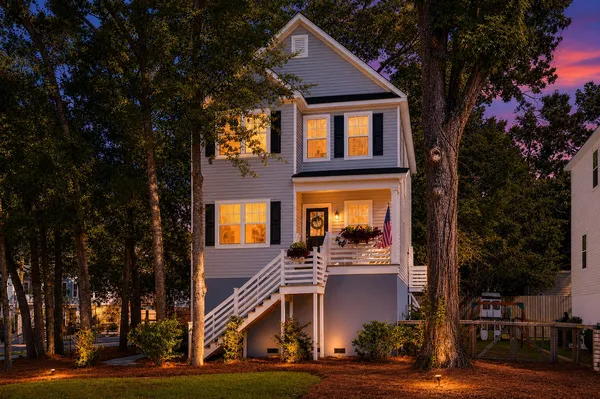 $689,000 | 1319 Lucinda Street, Mount Pleasant, SC 29466