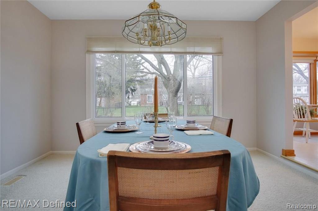 934 Spartan Court Rochester Hills, MI 48309 - Photo 6 of 35
