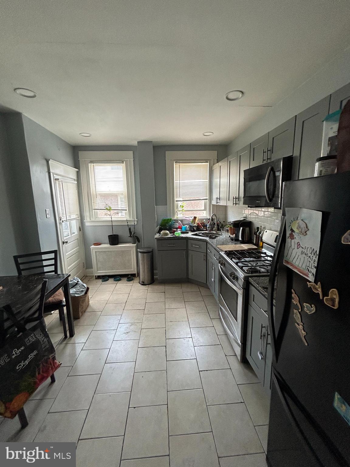 204 Huntley Road Upper Darby, PA 19082 - Photo 4 of 21