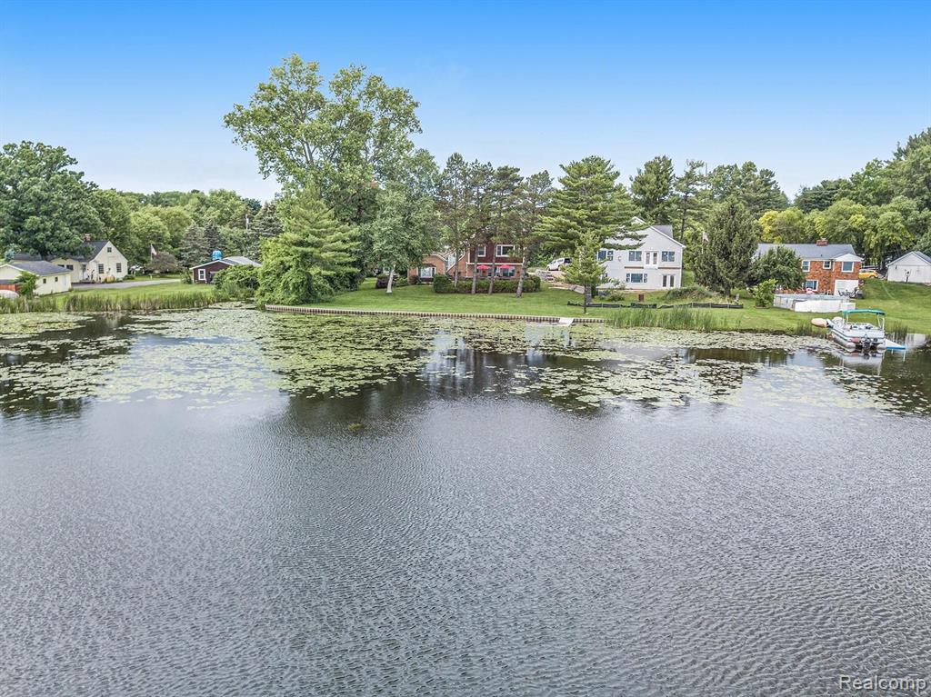 2720 Golf Club Road Howell, MI 48843 - Photo 40 of 43