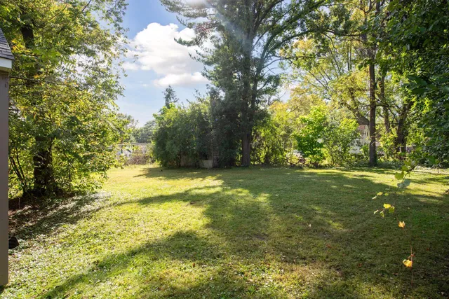 $200,000 | 3320 Chippewa Road, Minnetonka, MN 55305