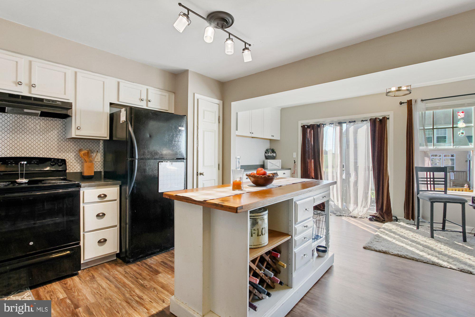 209 Ridgeview Lane Hanover, PA 17331 - Photo 8 of 28 Gallery Image 8