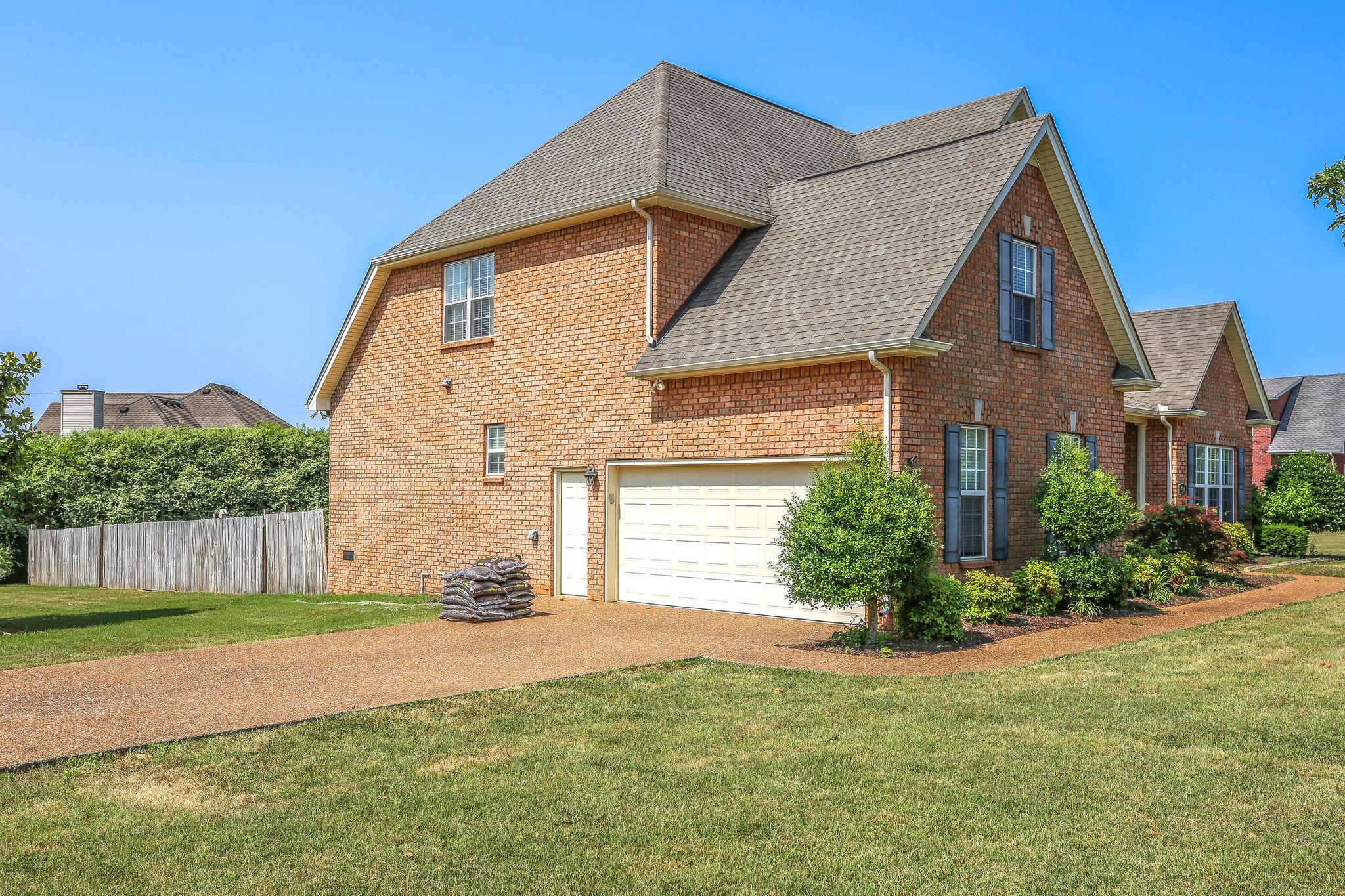 1411 Cut Off Road Murfreesboro, TN 37129 - Photo 3 of 30 Gallery Image 3