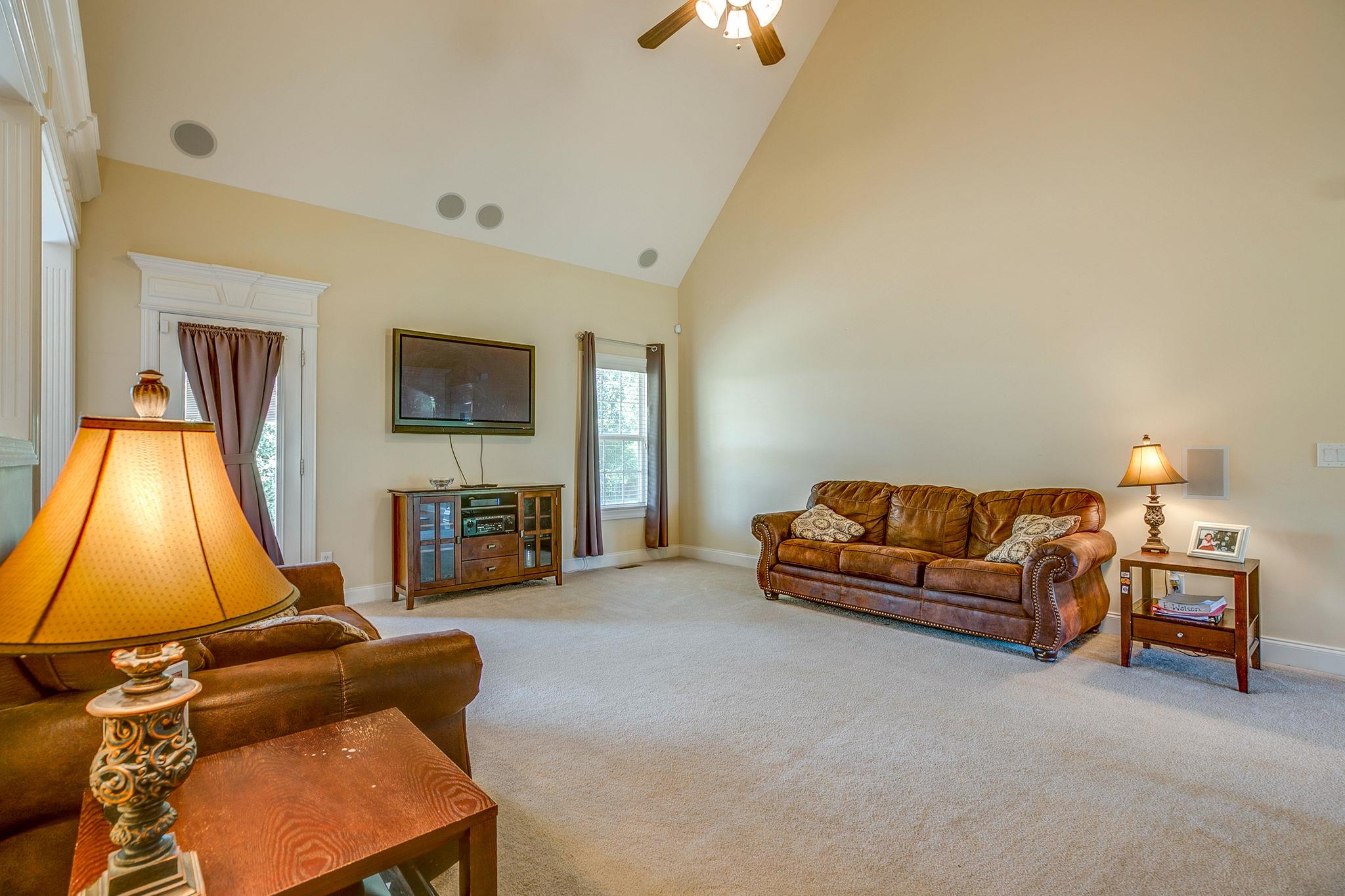 1411 Cut Off Road Murfreesboro, TN 37129 - Photo 8 of 30 Gallery Image 8
