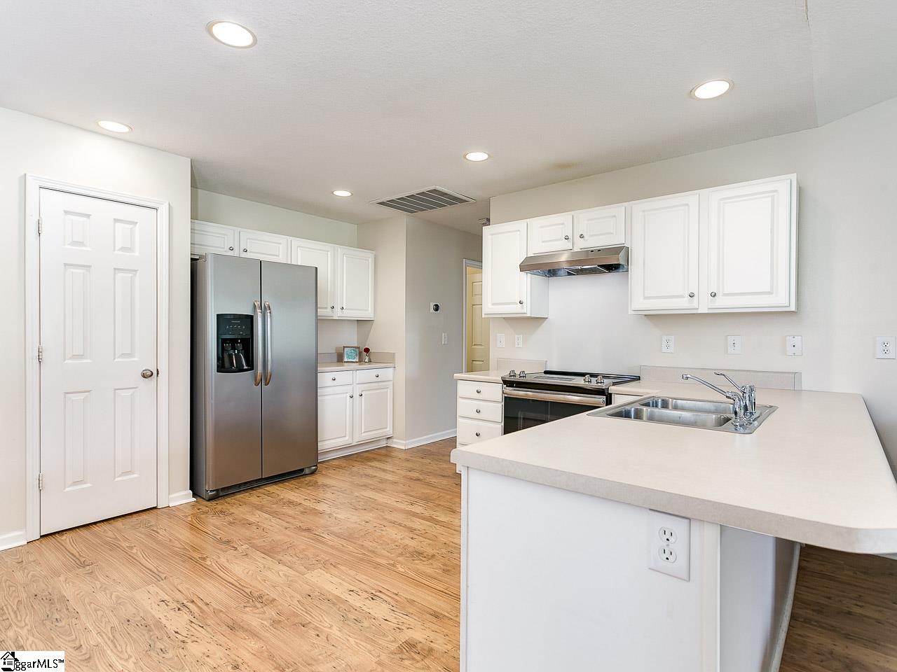 341 Fisher Lake Road Lyman, SC 29365 - Photo 11 of 31 Gallery Image 11