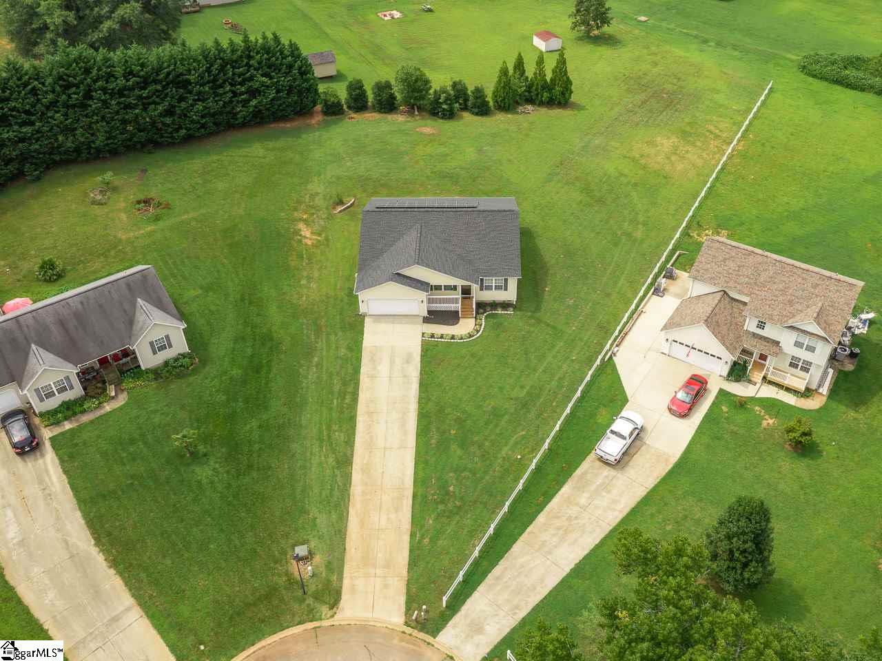 341 Fisher Lake Road Lyman, SC 29365 - Photo 4 of 31 Gallery Image 4