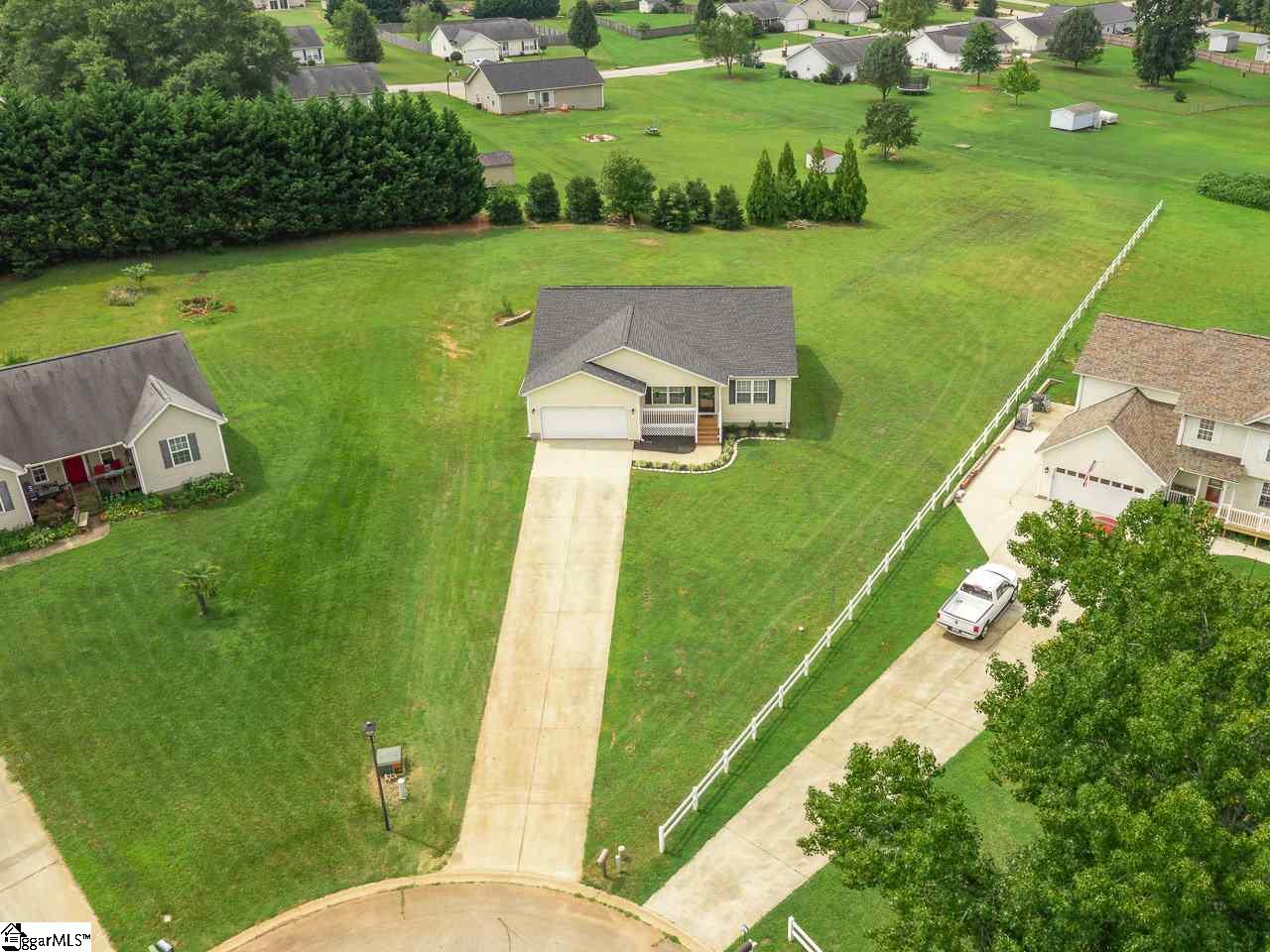341 Fisher Lake Road Lyman, SC 29365 - Photo 5 of 31 Gallery Image 5