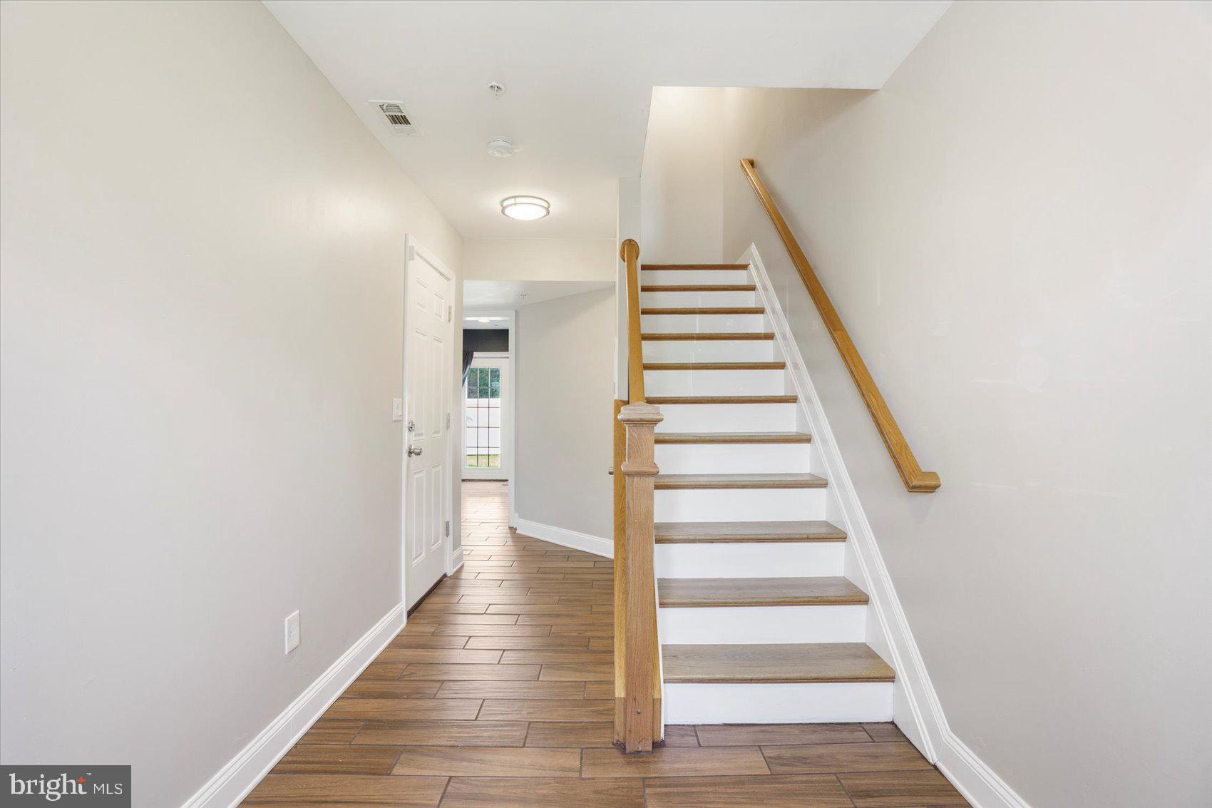 652 Hunting Fields Road Baltimore, MD 21220 - Photo 4 of 39