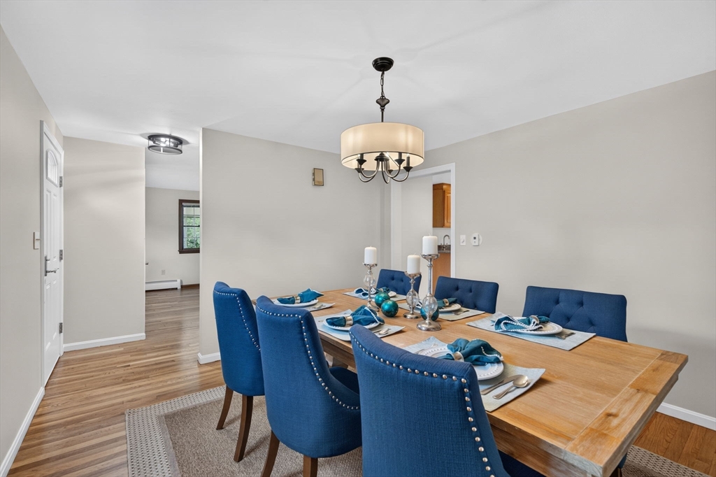 10 Hemlock Road Andover, MA 01810 - Photo 6 of 41