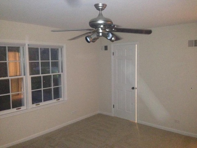 601 Ridge Avenue, Unit 403 Evanston, IL 60202 - Photo 3 of 10