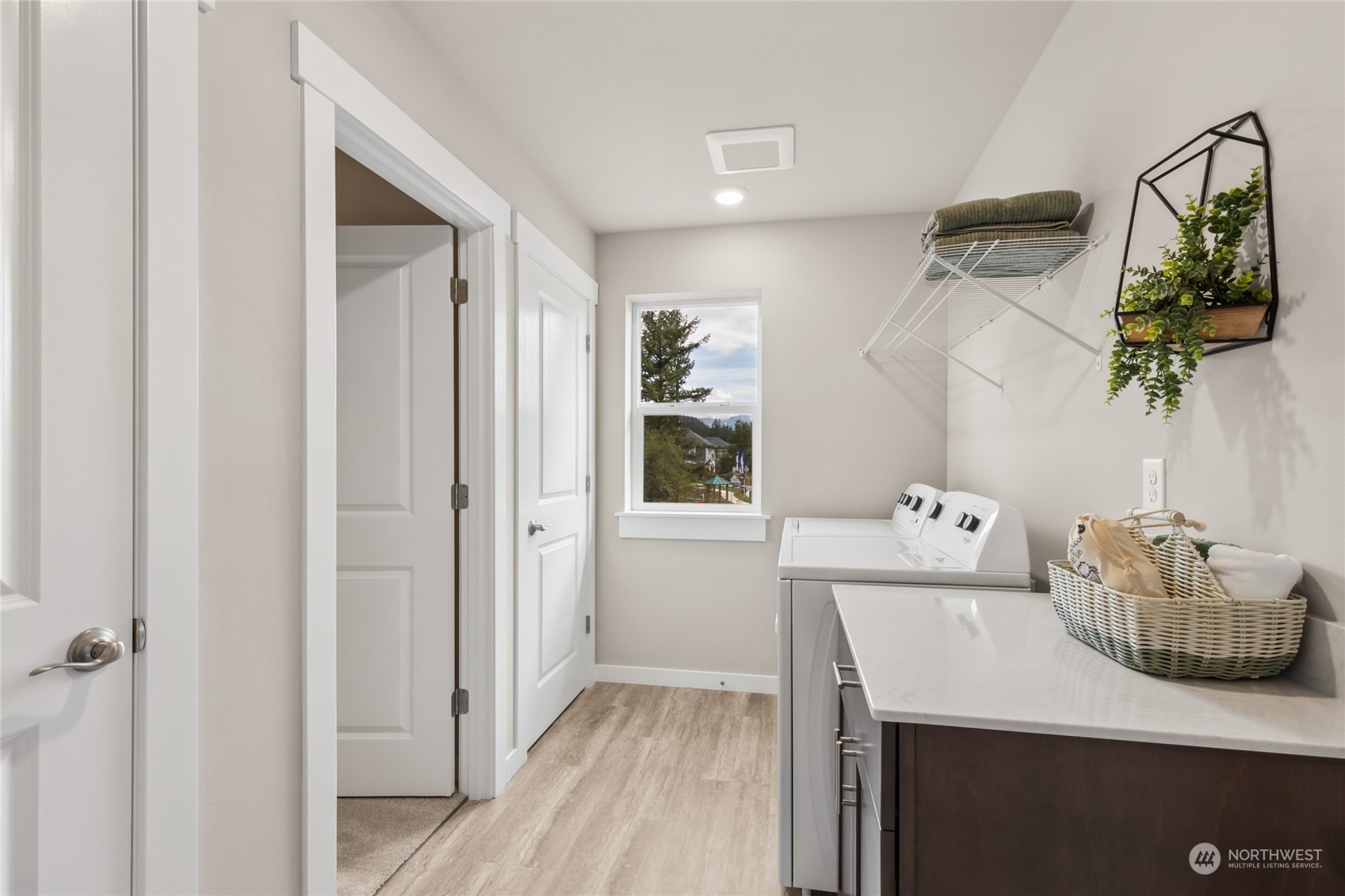 15445 Southeast 143rd Place, Unit 17 Renton, WA 98059 - Photo 27 of 37 Gallery Image 27