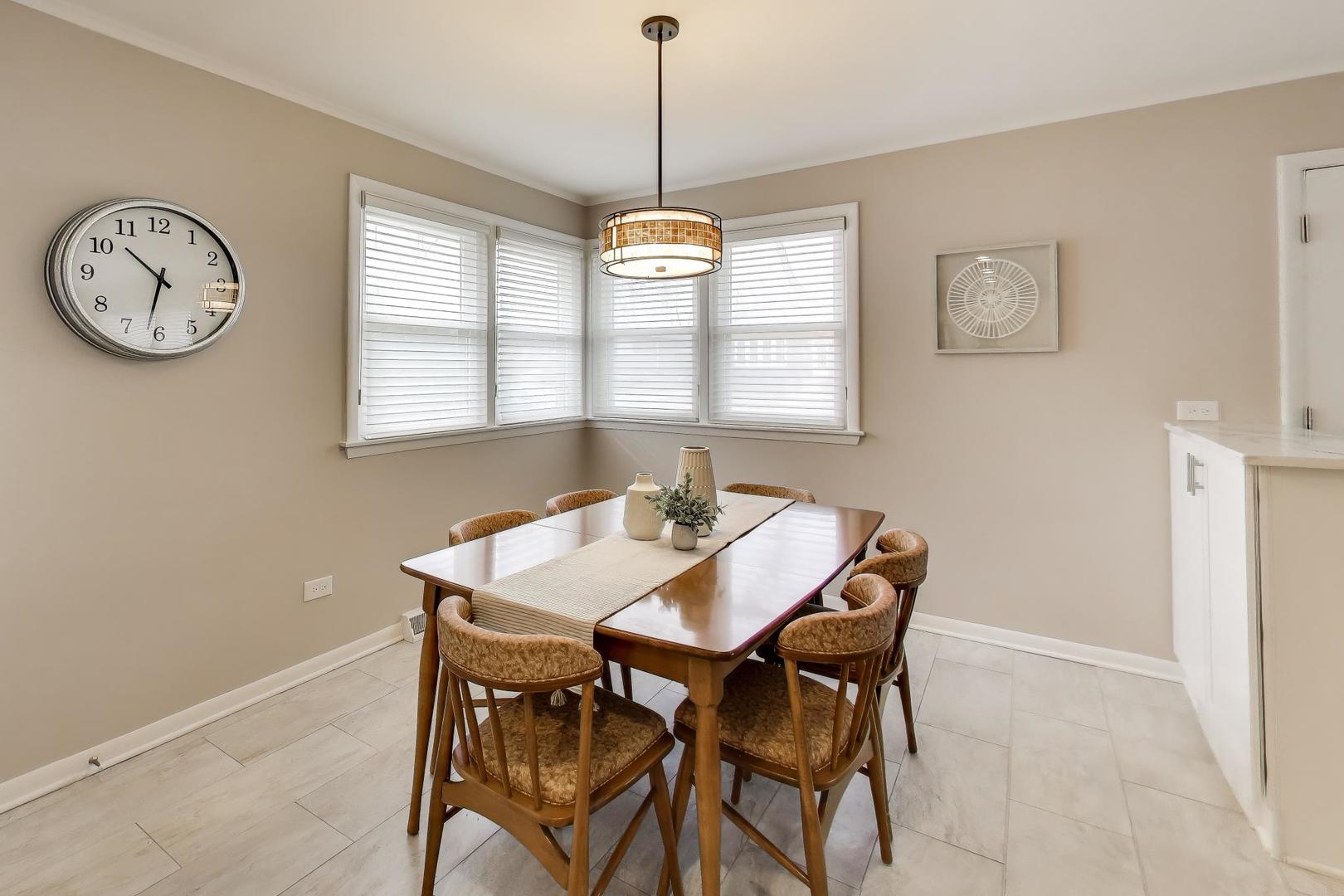 239 Lind Avenue Hillside, IL 60162 - Photo 4 of 17