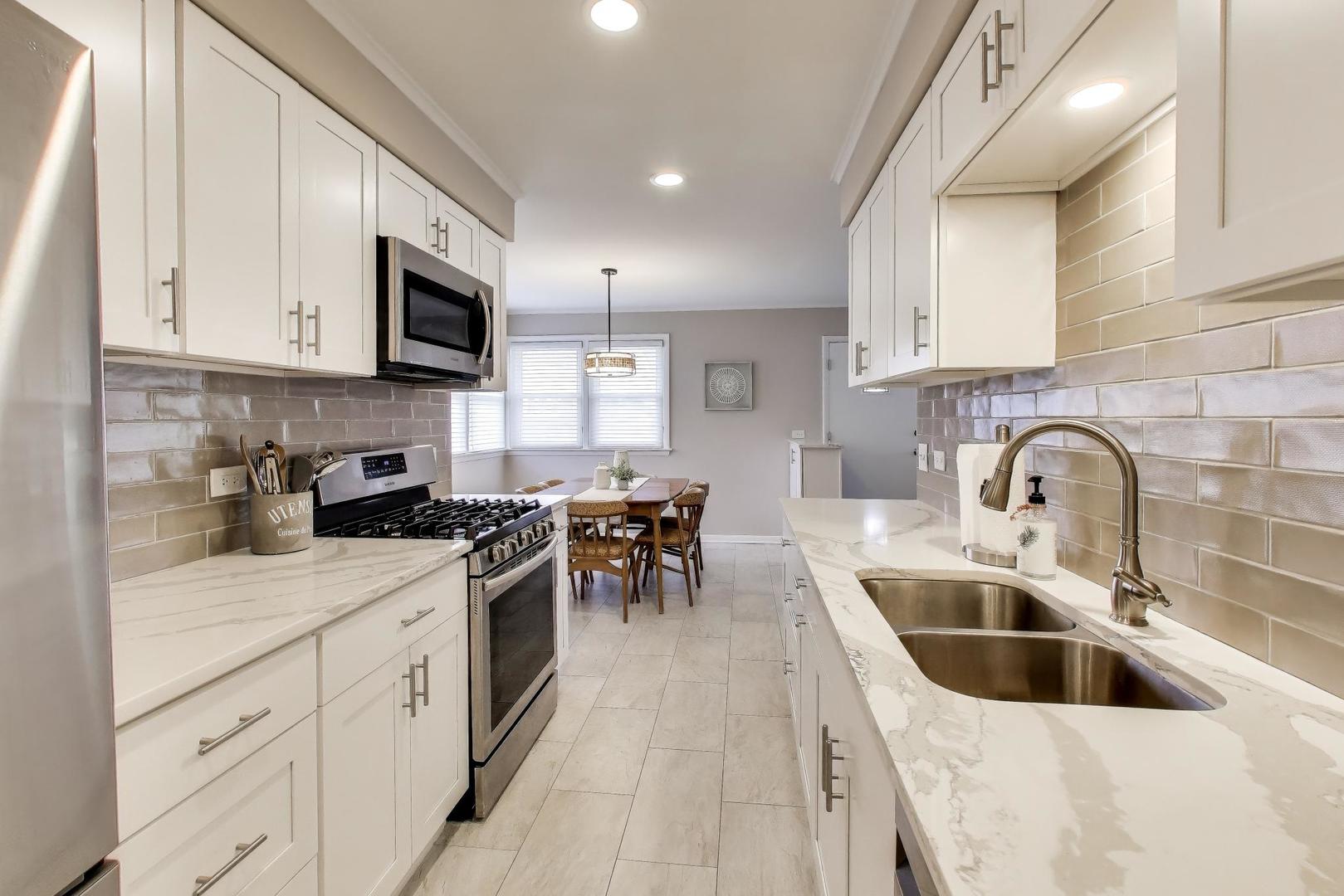 239 Lind Avenue Hillside, IL 60162 - Photo 6 of 17