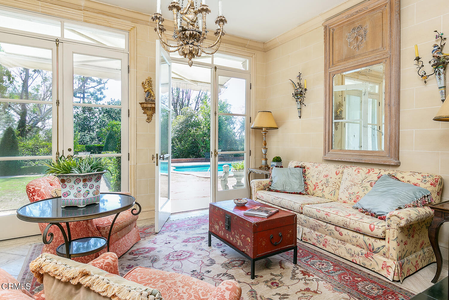 3 Oak Knoll Terrace Pasadena, CA 91106 - Photo 11 of 46 a living room with furniture and a floor to ceiling window
