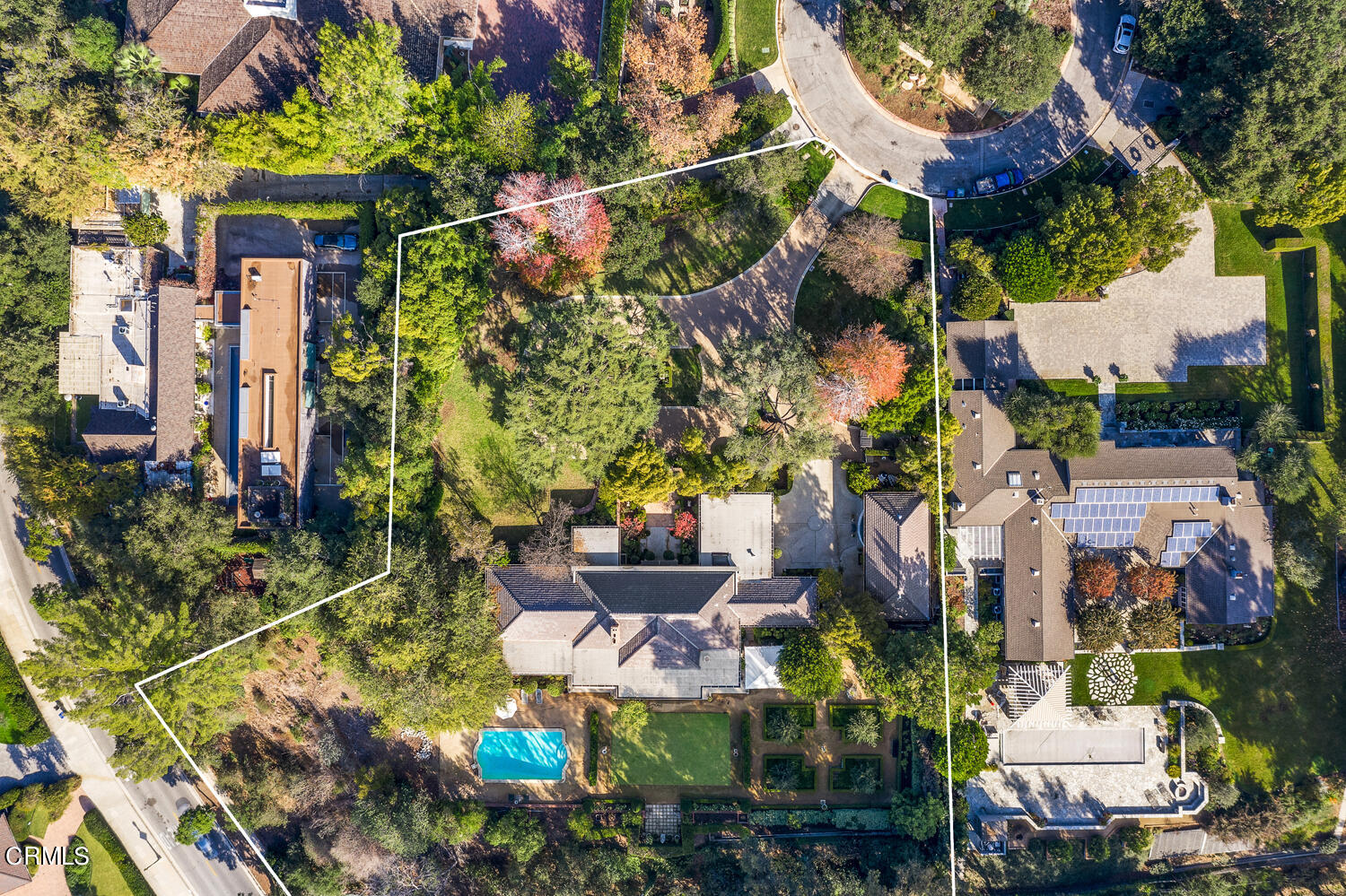 3 Oak Knoll Terrace Pasadena, CA 91106 - Photo 44 of 46 a view of a house with a yard and sitting area