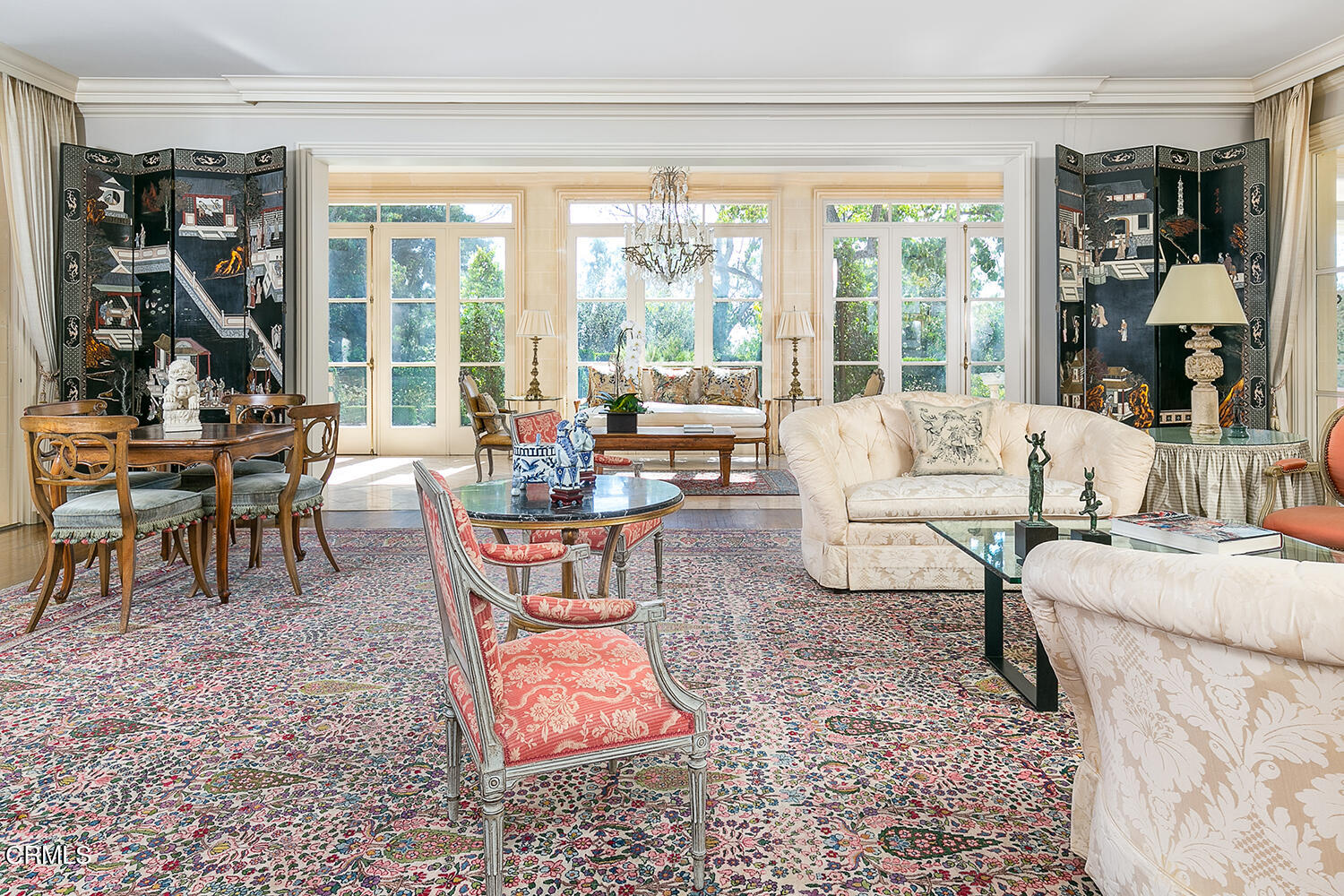 3 Oak Knoll Terrace Pasadena, CA 91106 - Photo 5 of 46 a living room with furniture a large window and table