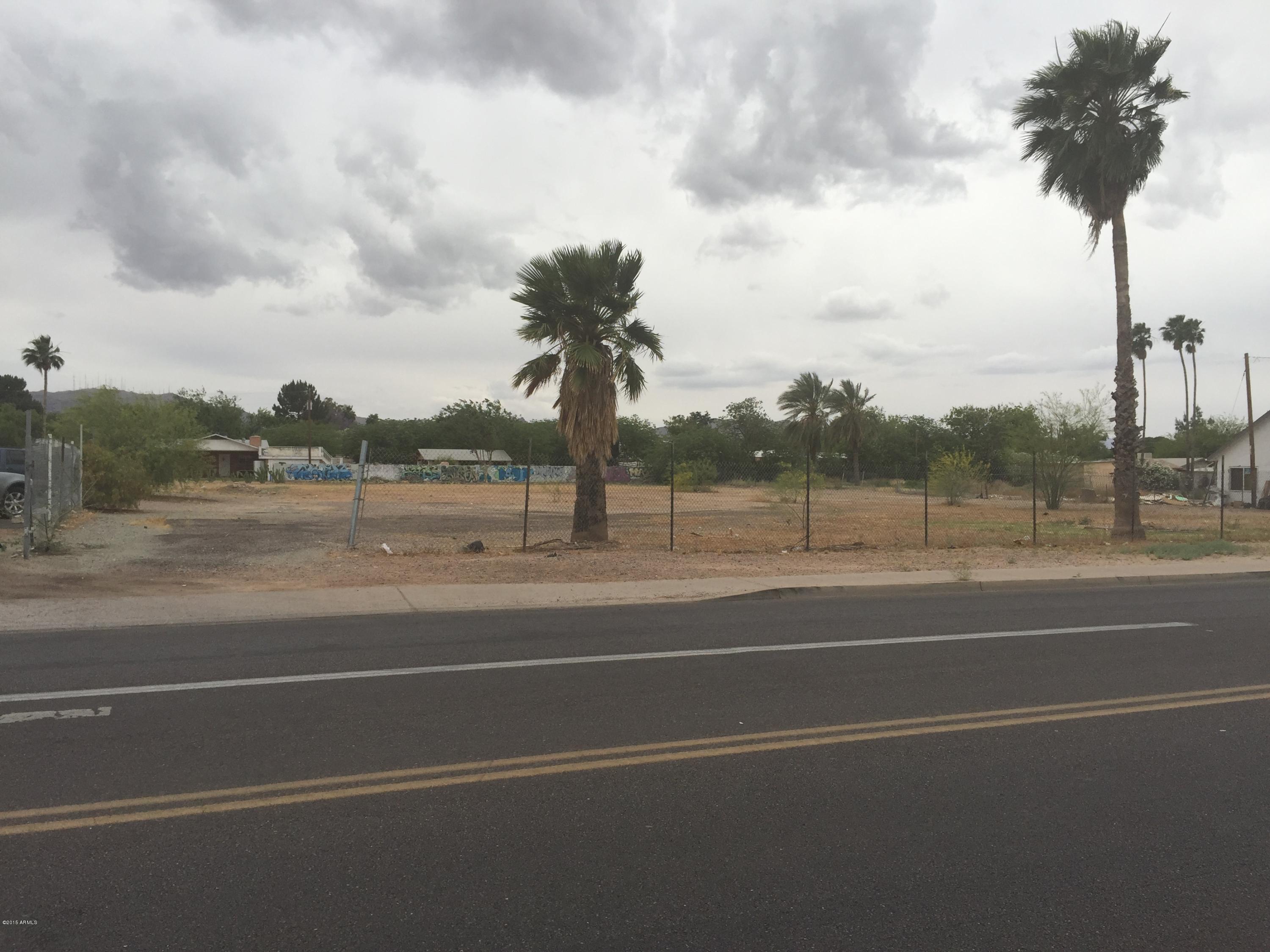615 East Roeser Road, Unit 2 Phoenix, AZ 85040 - Photo 1 of 3 Roeser