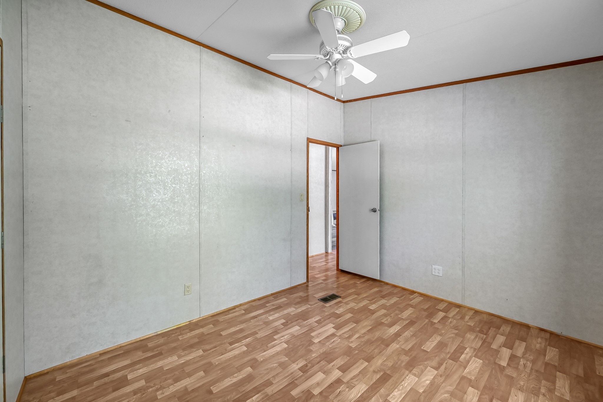 15350 Old Humble Pipeline Road Conroe, TX 77302 - Photo 16 of 38 a view of an empty room