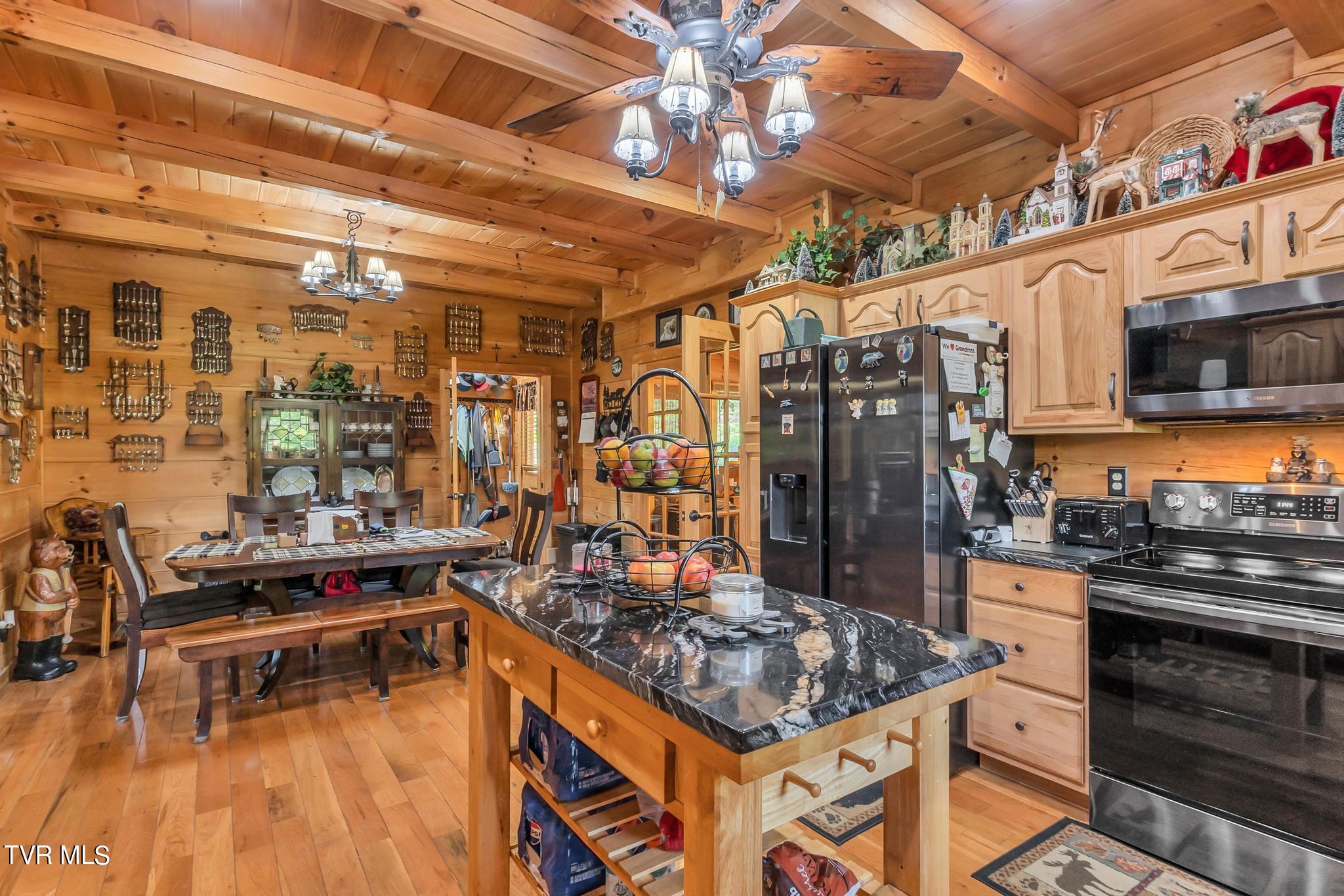 449 Geisler Road Piney Flats, TN 37686 - Photo 12 of 60 12