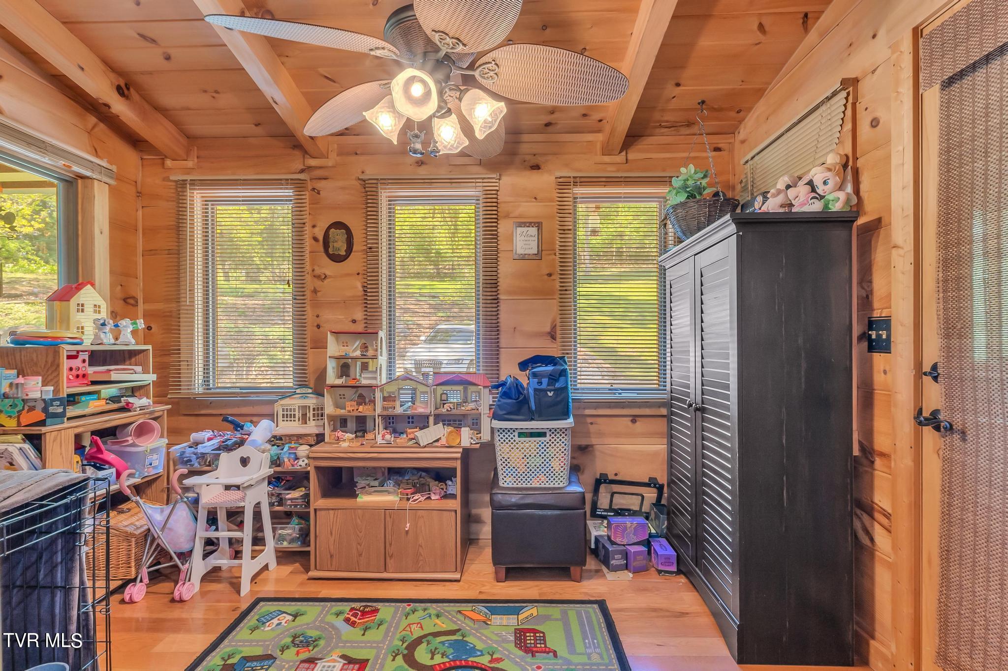 449 Geisler Road Piney Flats, TN 37686 - Photo 13 of 60 13