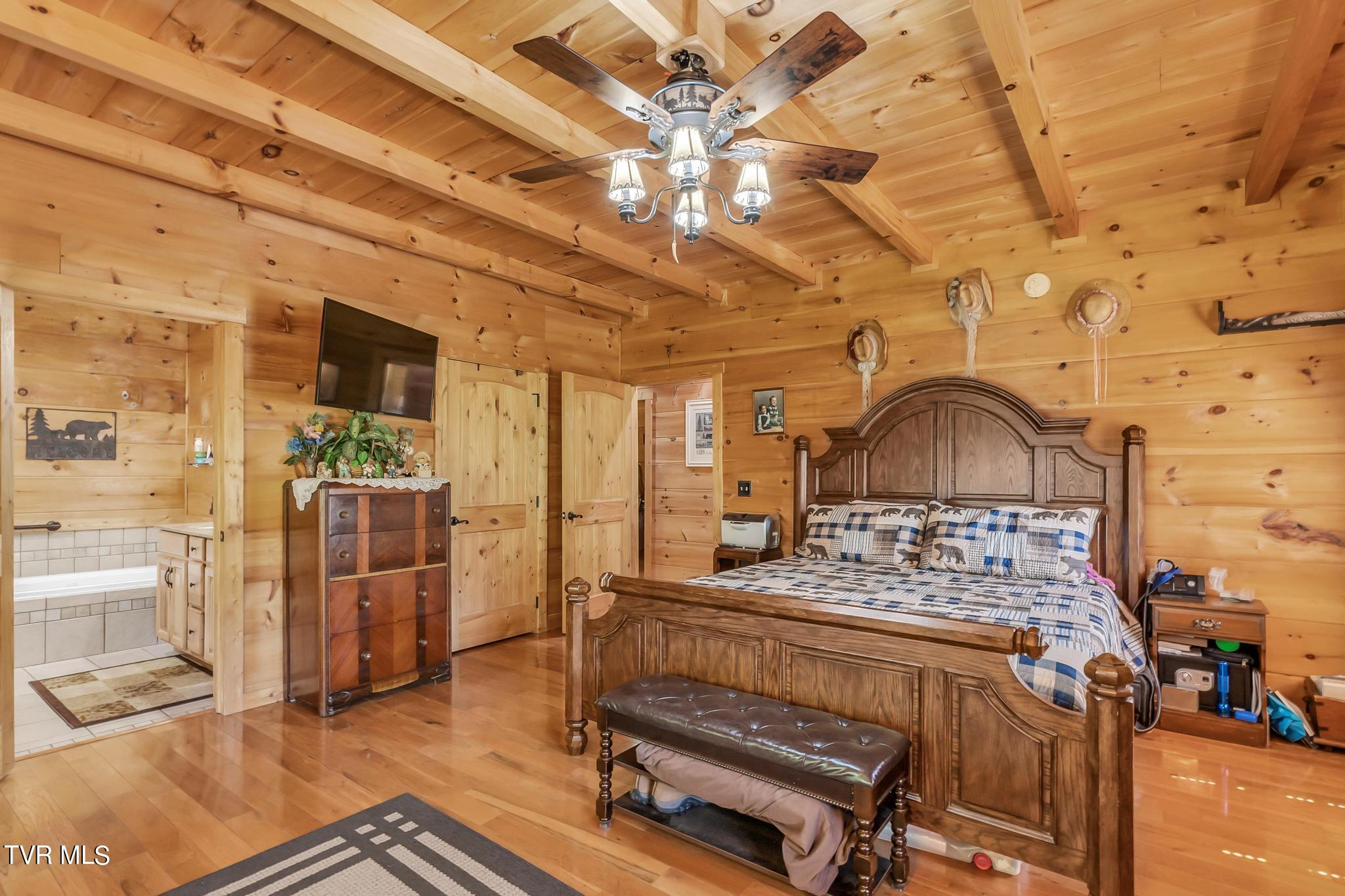 449 Geisler Road Piney Flats, TN 37686 - Photo 17 of 60 17