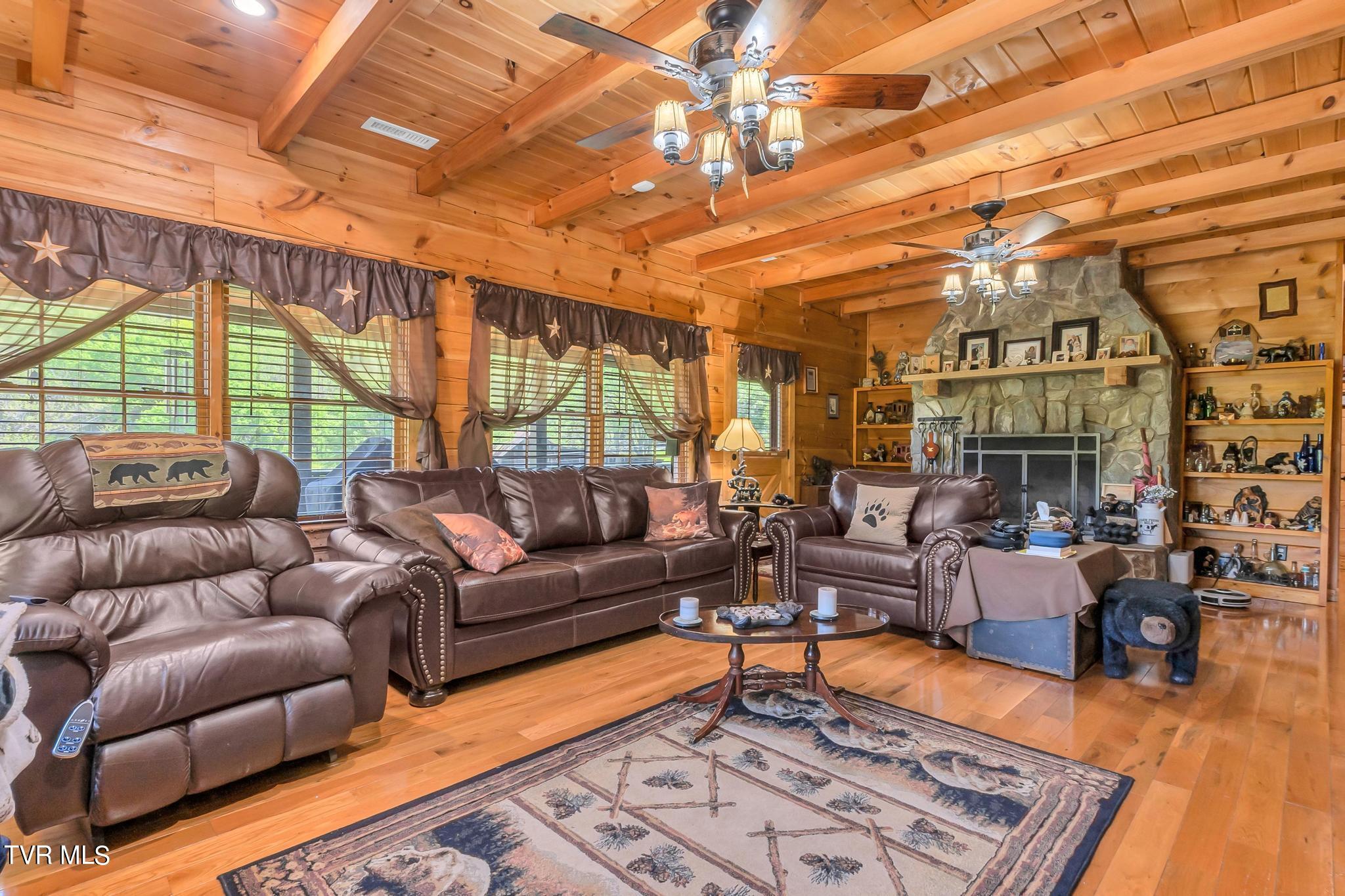 449 Geisler Road Piney Flats, TN 37686 - Photo 3 of 60 3