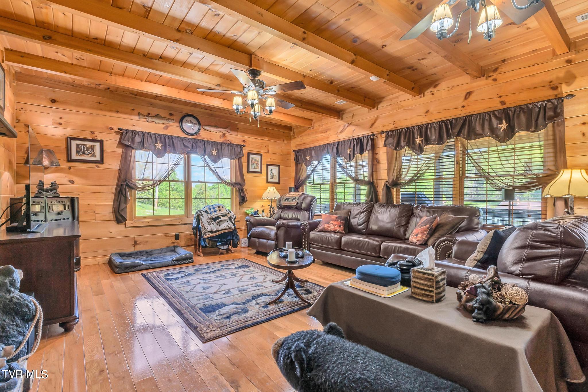 449 Geisler Road Piney Flats, TN 37686 - Photo 5 of 60 5