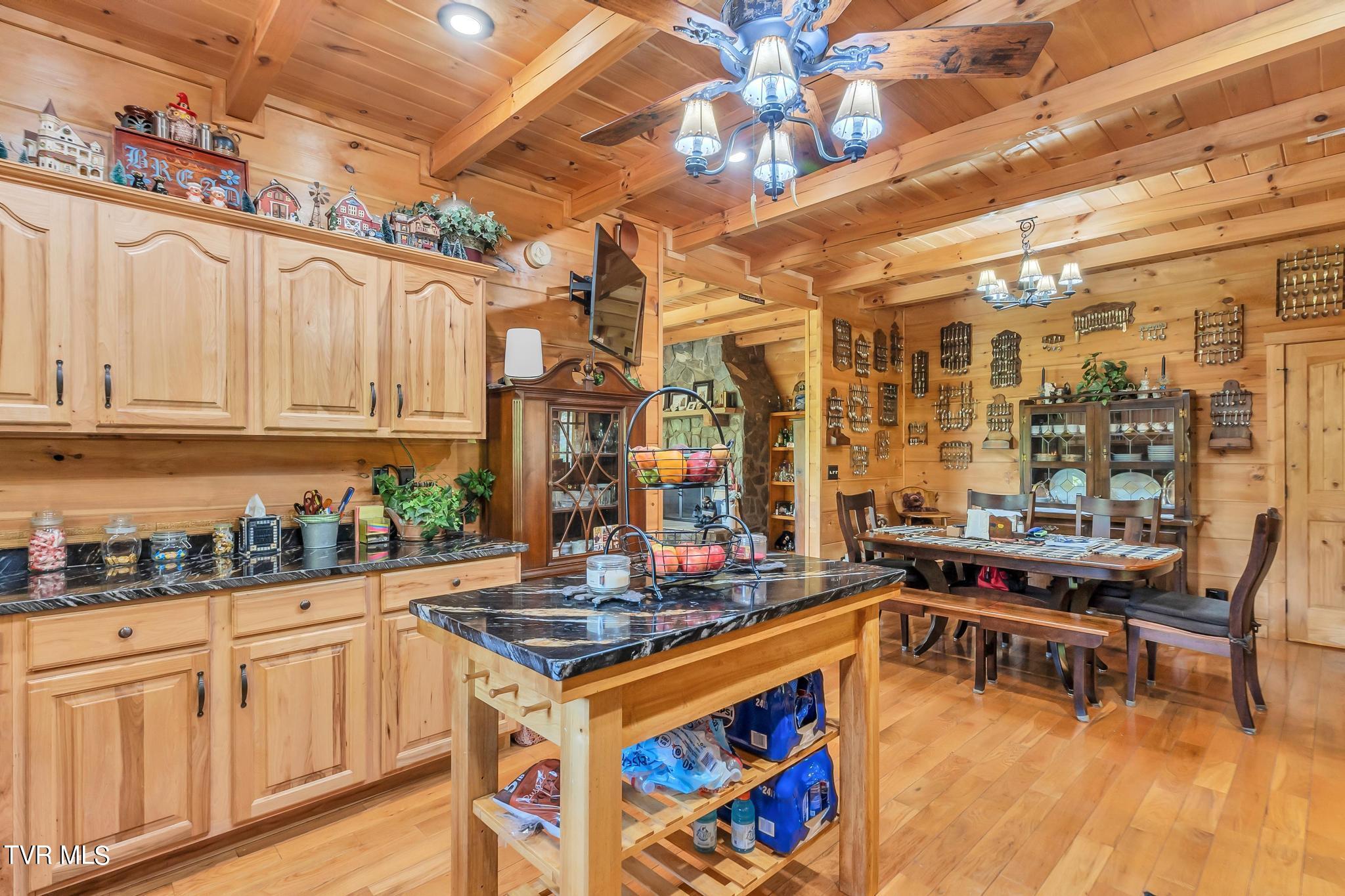449 Geisler Road Piney Flats, TN 37686 - Photo 10 of 60 10