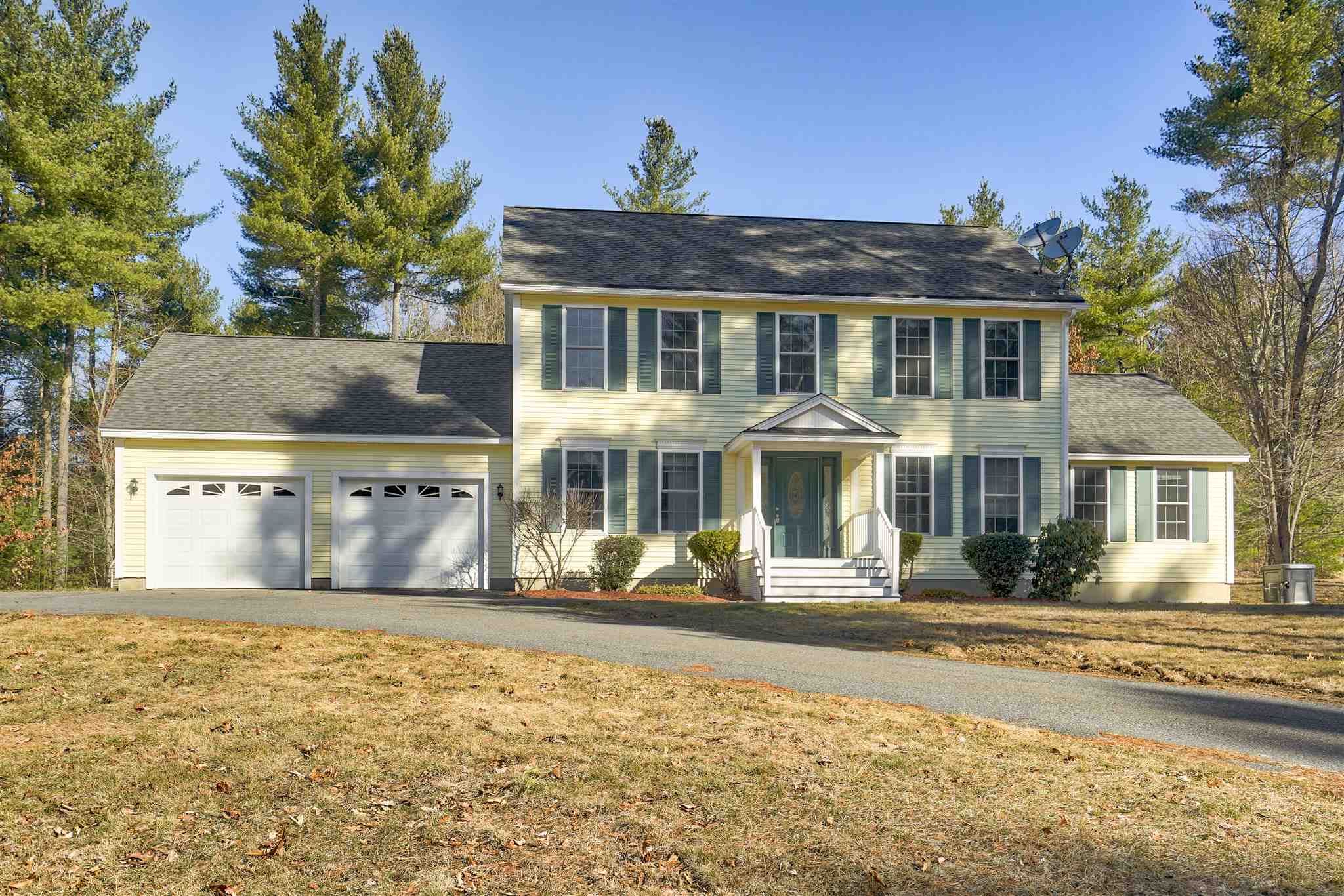 122 Pinecrest Road Litchfield, NH 03052 - Photo 1 of 31 Gallery Image 1