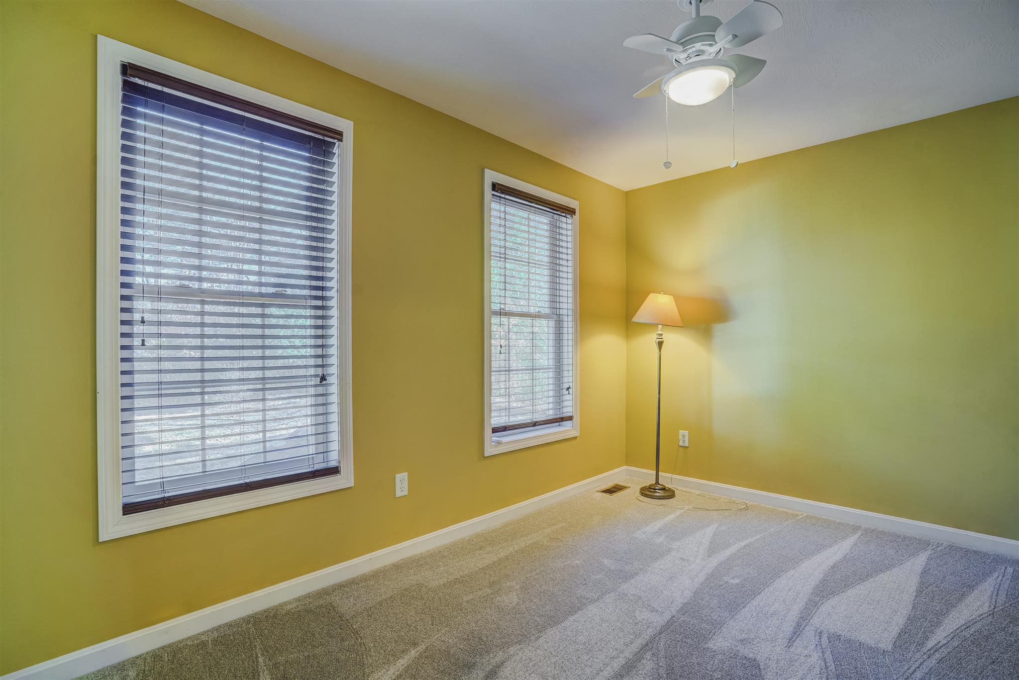 122 Pinecrest Road Litchfield, NH 03052 - Photo 23 of 31 Gallery Image 23