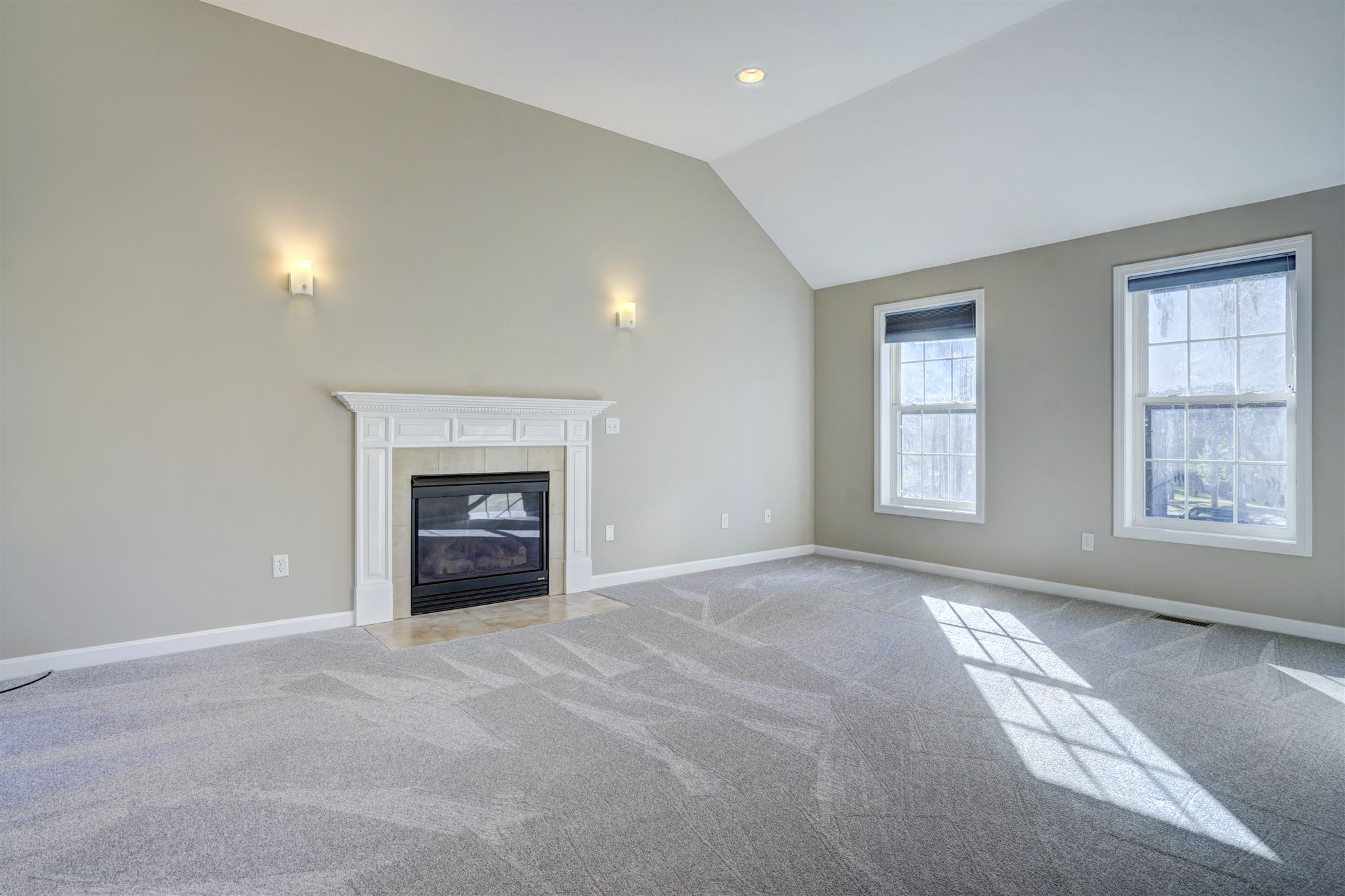 122 Pinecrest Road Litchfield, NH 03052 - Photo 7 of 31 Gallery Image 7