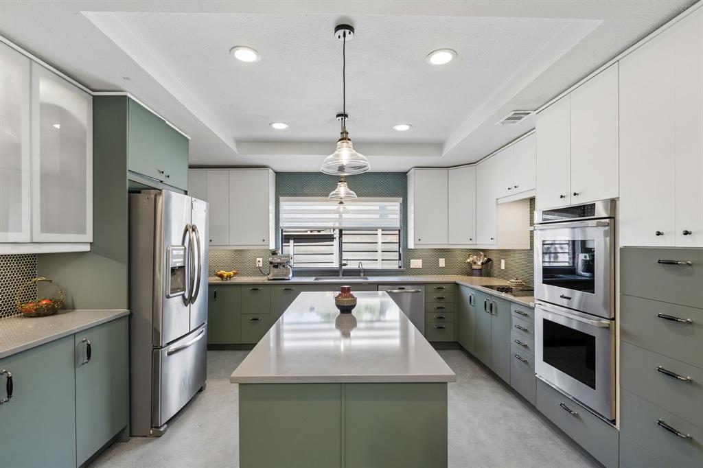 6502 Riverview Lane Dallas, TX 75248 - Photo 12 of 40 Double ovens, island