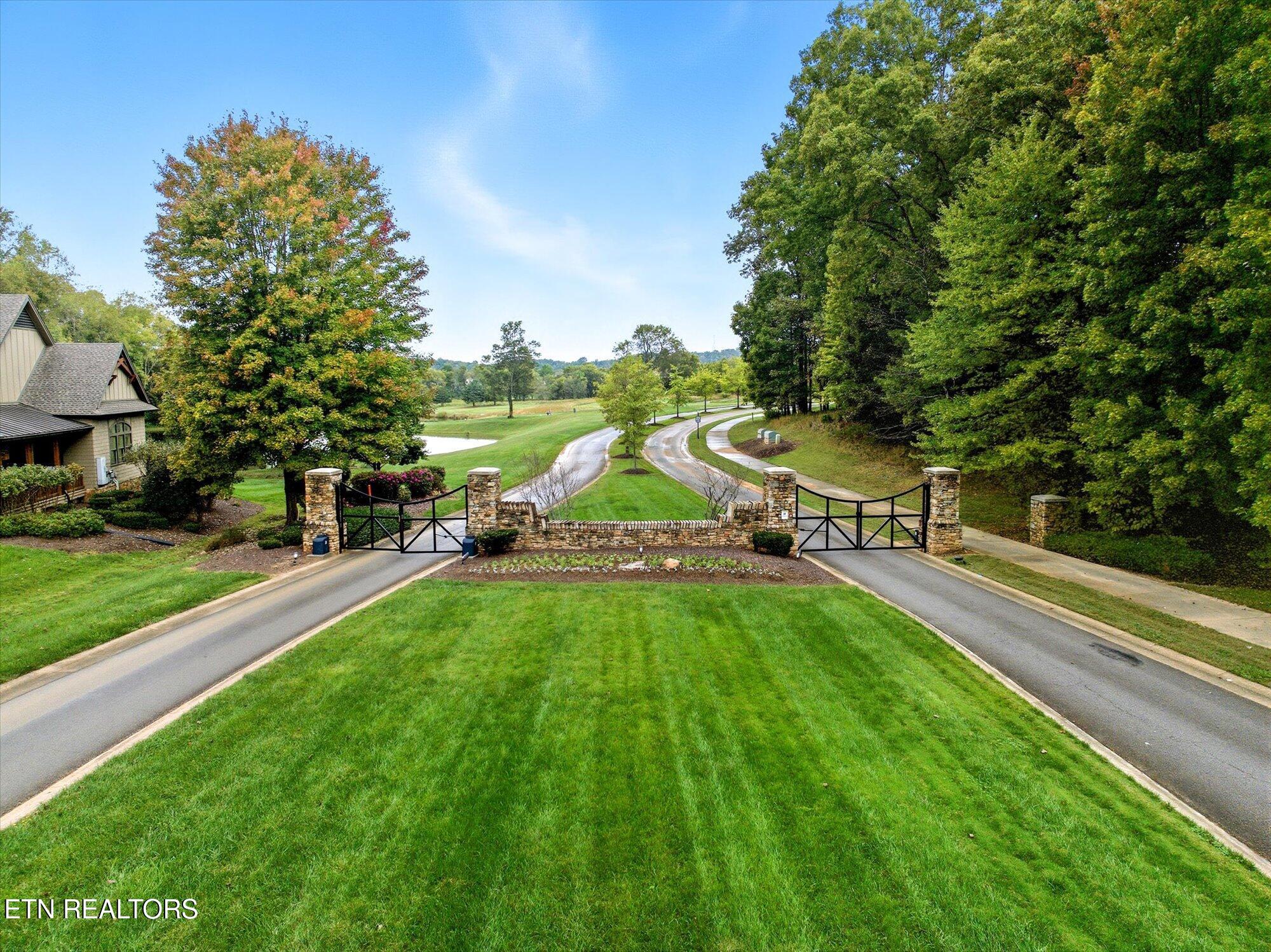 247 Mockingbird Lane Loudon, TN 37774 - Photo 2 of 11 25-247-Mockingbird-Ln-Loudon-TN-25