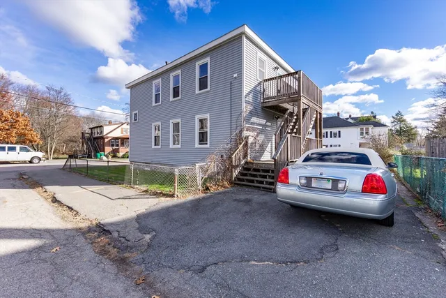 $2,300 | 74 Austin Street, Unit 2, Norwood, MA 02062