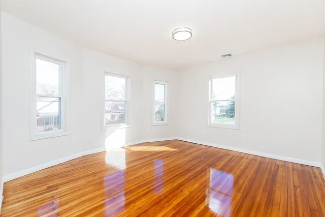 $2,300 | 74 Austin Street, Unit 2, Norwood, MA 02062