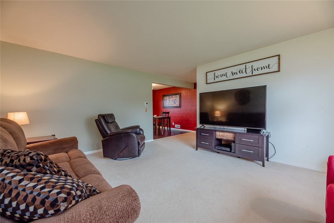 105 Frederick Drive Gates, NY 14624 - Photo 10 of 40 Gather the family around and make some memories!