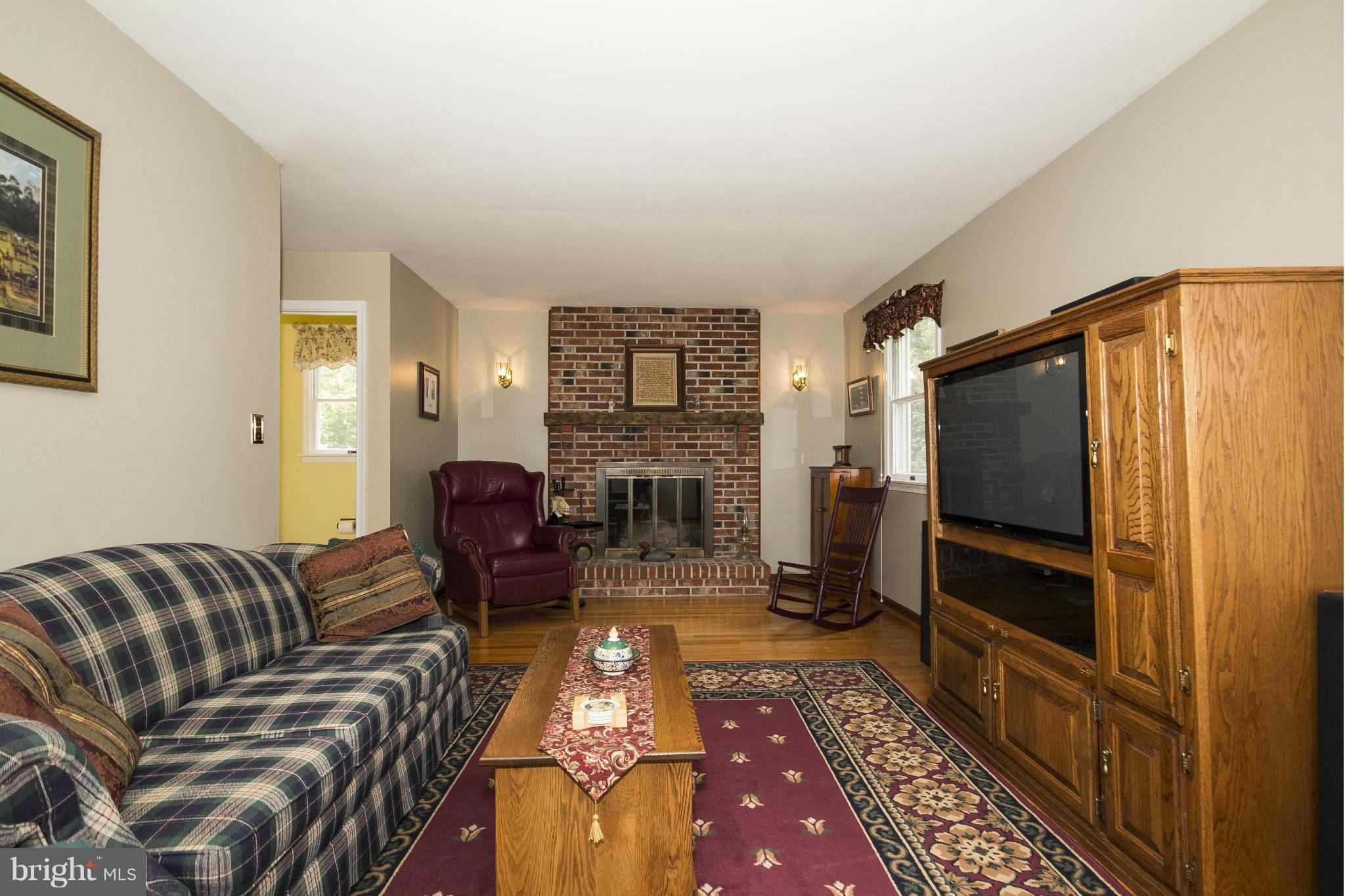 Spacious Living Room