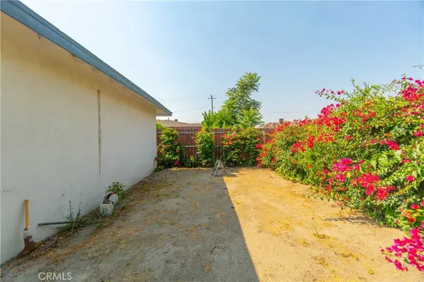 $1,850 | 745 North Currier Street, Pomona, CA 91768