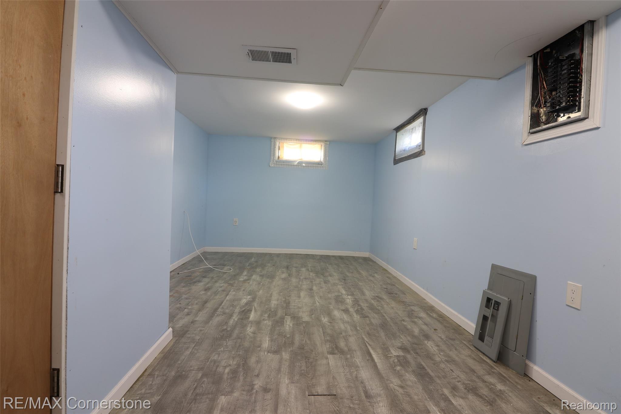 4532 Howe Road Wayne, MI 48184 - Photo 18 of 24