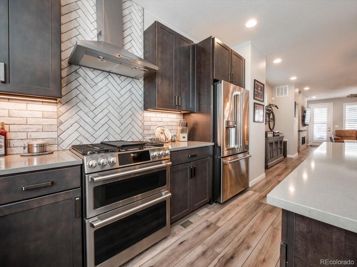 8923 Ramblestone Street Highlands Ranch, CO 80129 - Photo 5 of 40 Gallery Image 5