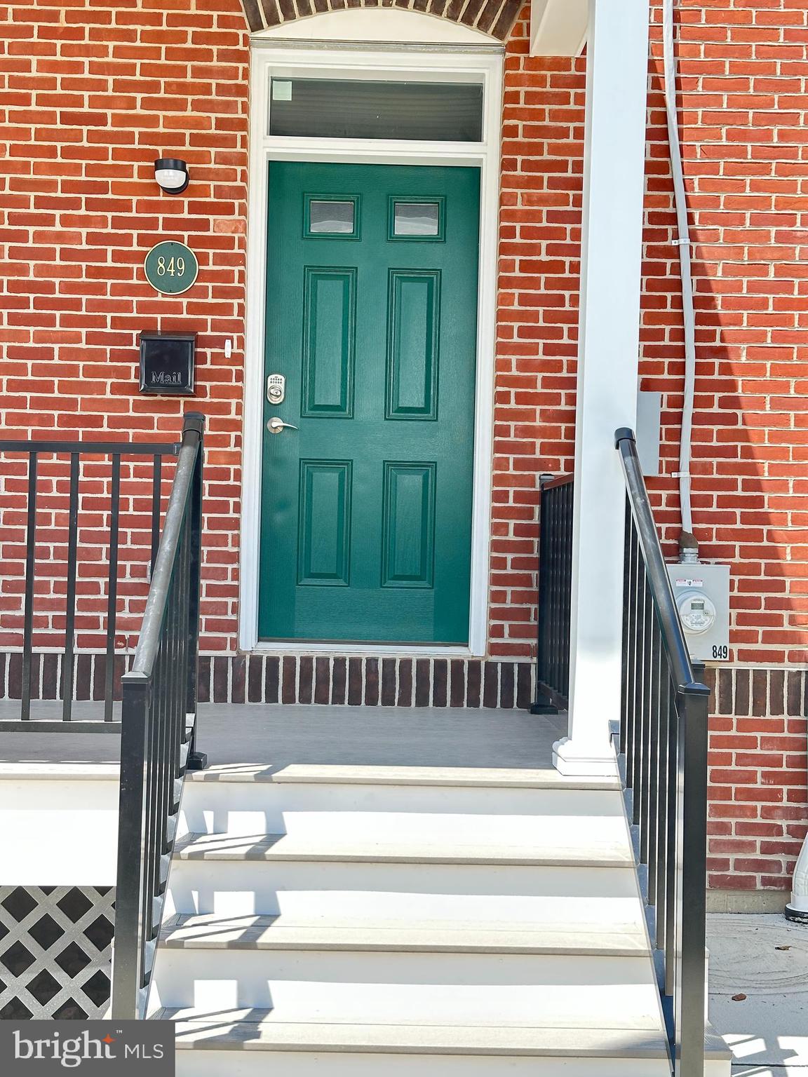 836 Bennett Street Wilmington, DE 19801 - Photo 7 of 66 a view of a balcony door